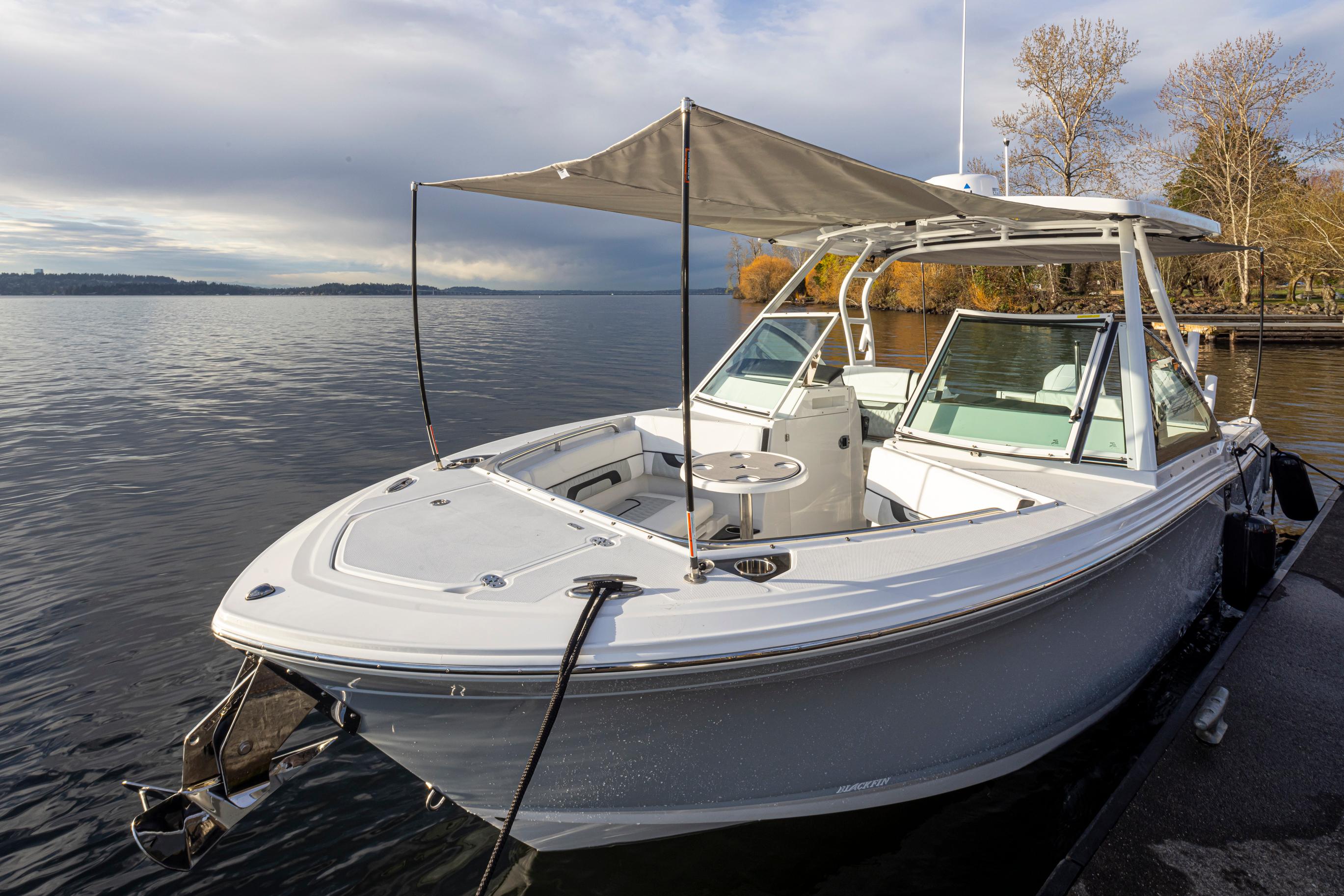 2024-blackfin-252-dc-power-9407299-20240528124236911-1_XLARGE