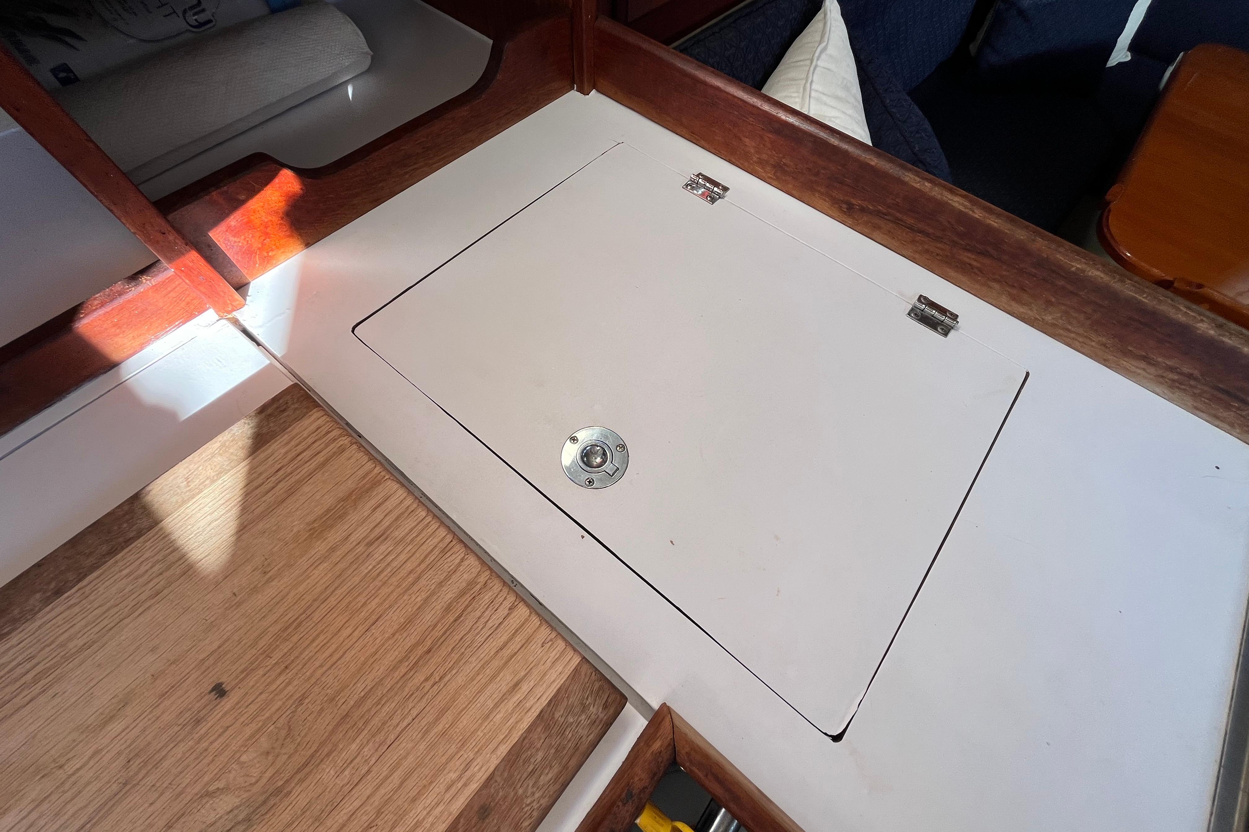 Image [25] of 1984 Catalina 36