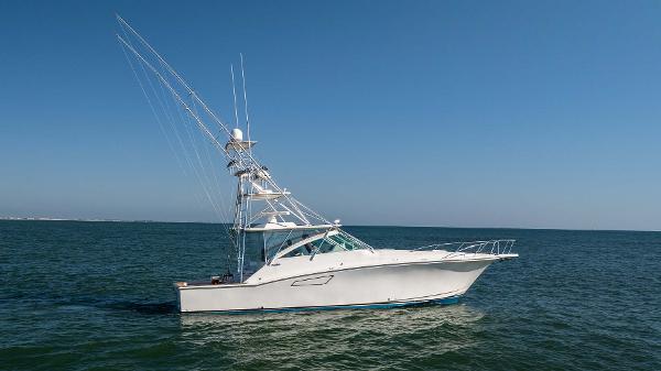 45' Cabo 45 Express