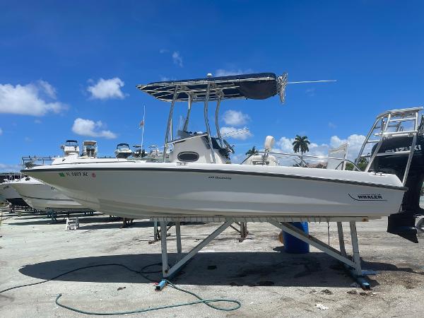 23' Boston Whaler, Listing Number 100899983, Image No. 5
