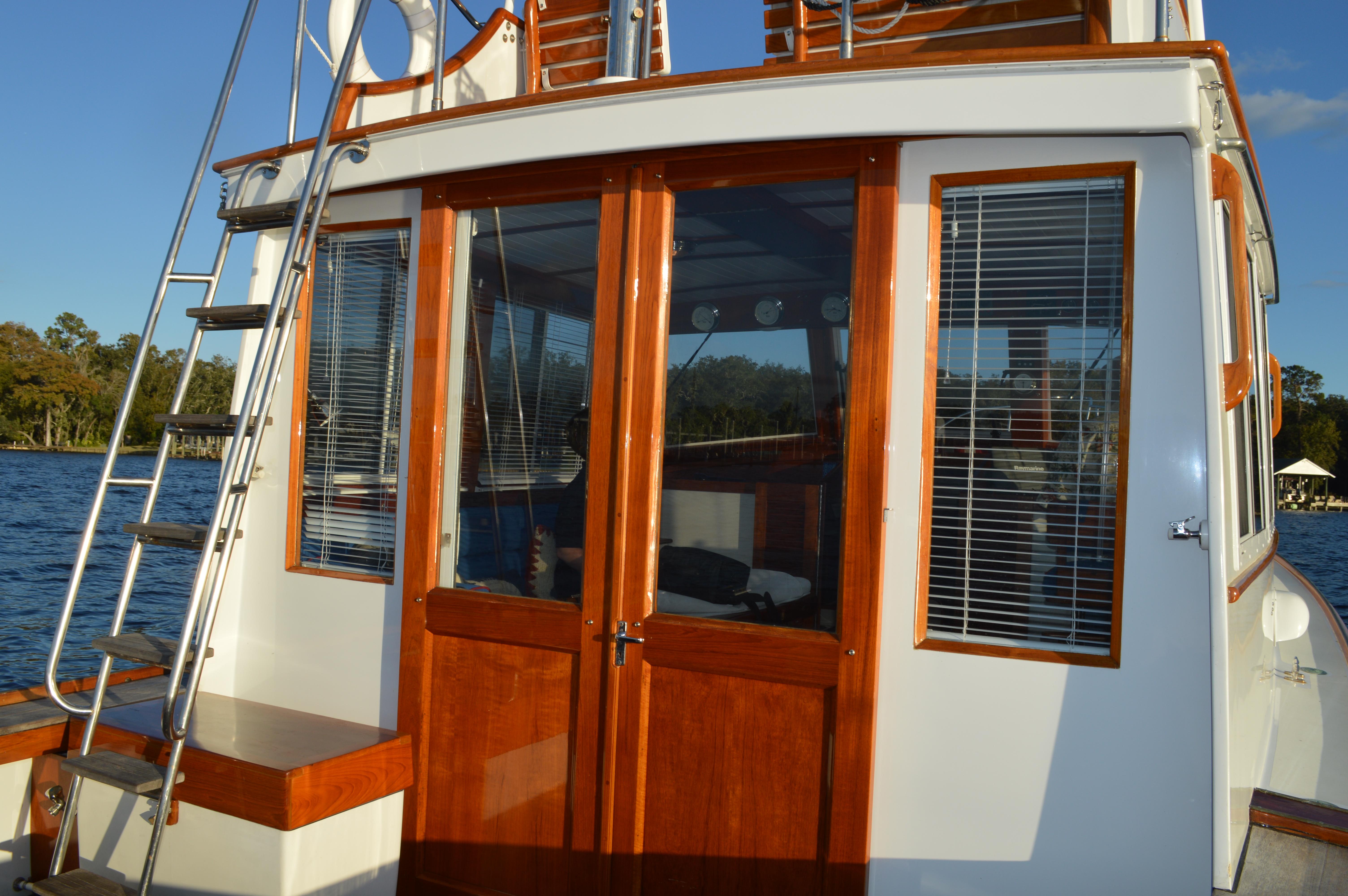 Stanley-Downeast Lobster Boat Lobster Yacht Fly Bridge Cruiser 1990-SAFARI FL-US-9627314 | Thumbnail