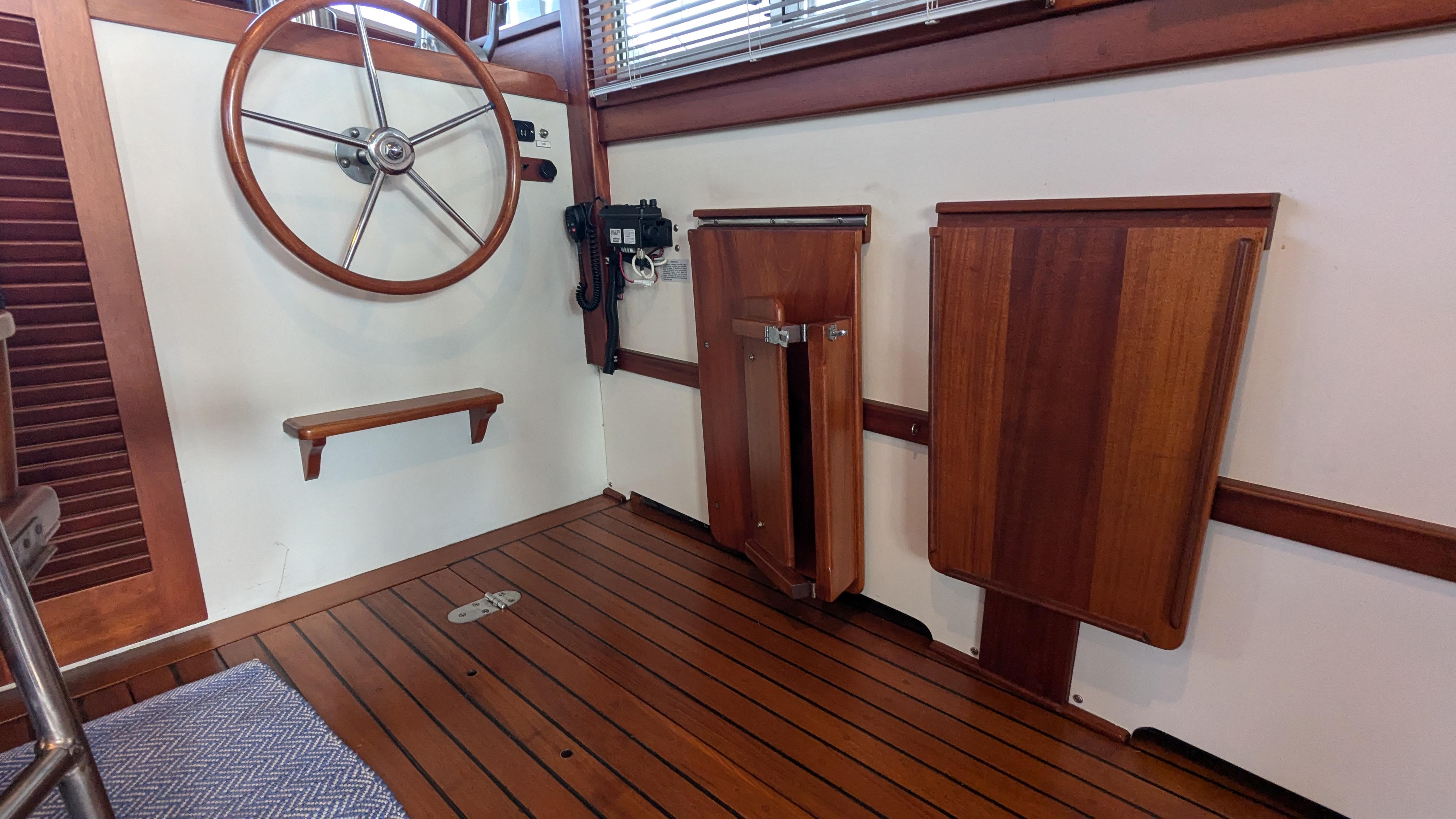 Stanley-Downeast Lobster Boat Lobster Yacht Fly Bridge Cruiser 1990-SAFARI FL-US-9627314 | Thumbnail