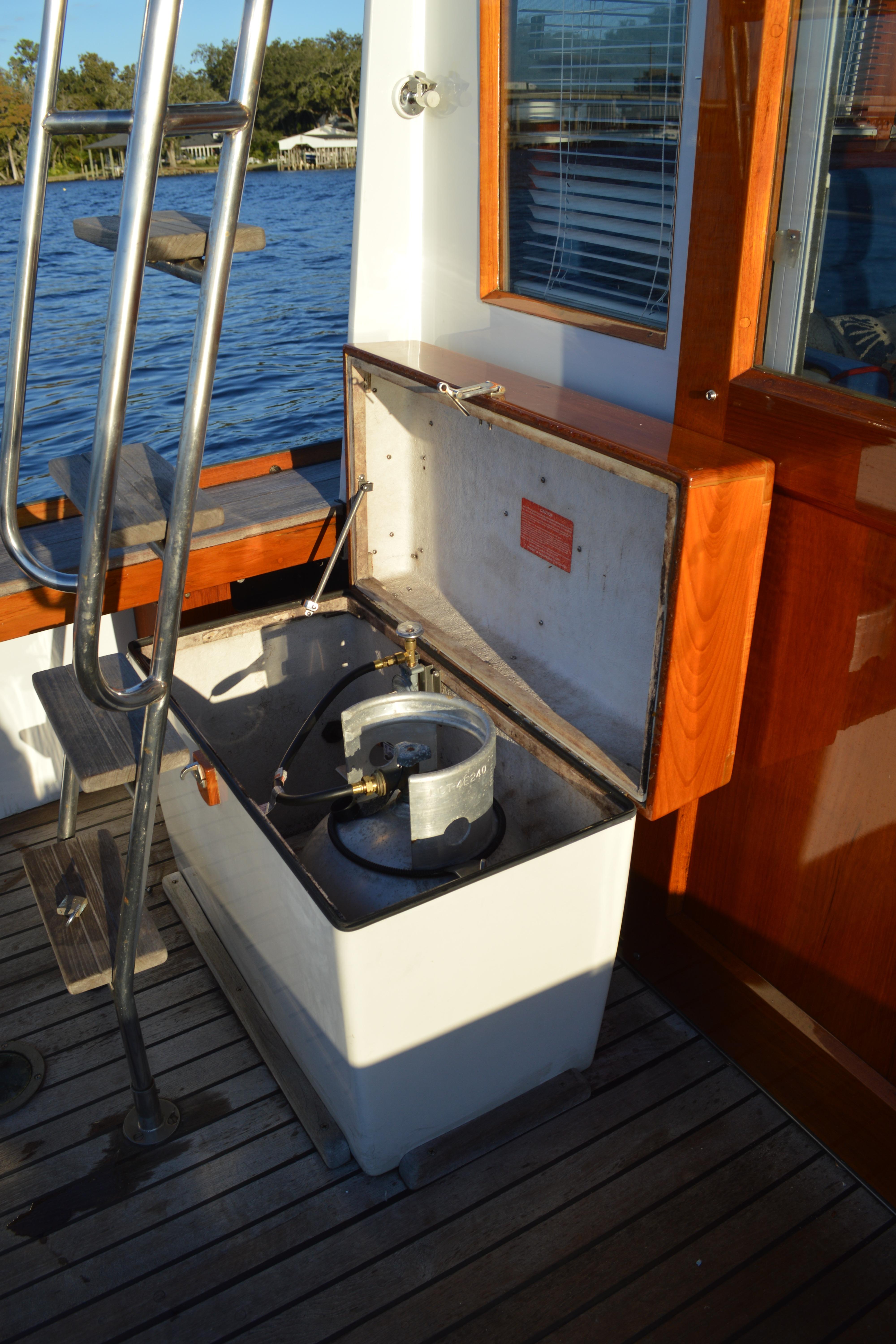 Stanley-Downeast Lobster Boat Lobster Yacht Fly Bridge Cruiser 1990-SAFARI FL-US-9627314 | Thumbnail