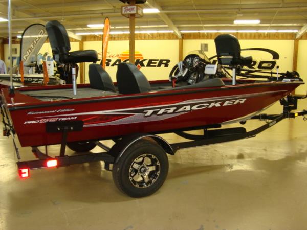 2021 Tracker Boats boat for sale, model of the boat is Pro Team 175 TXW® Tournament Ed. & Image # 1 of 20