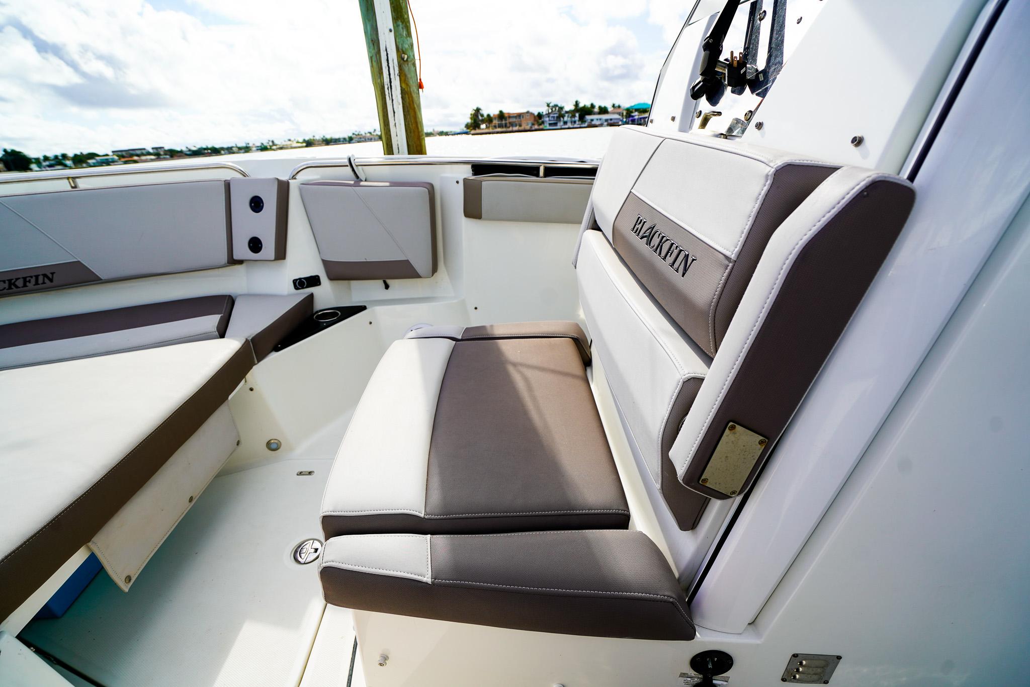 2019-blackfin-272-cc-power-9637318-20250306102926056-1_XLARGE