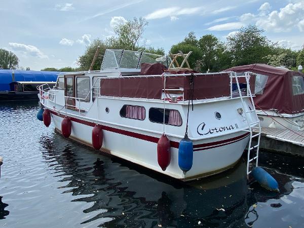 1985 Motor Yacht Fidego 11m Aft Cabin