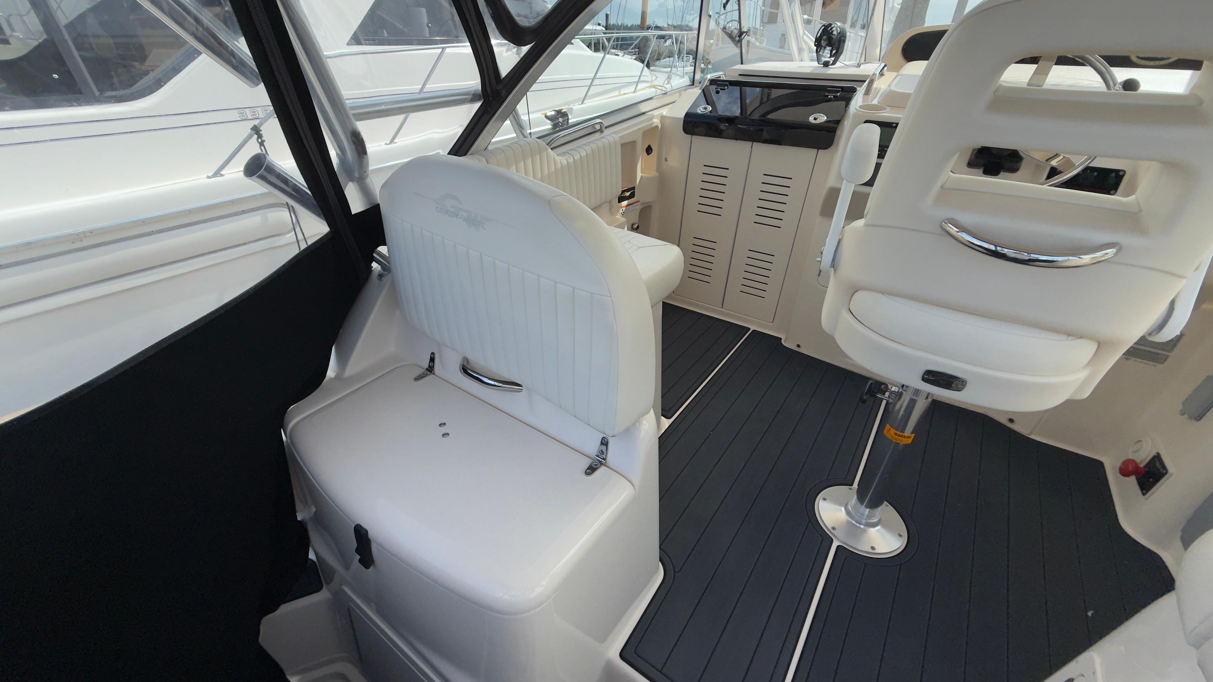 2008 Grady-White 330 Express #TBTW121H7 inventory image at Sun Country Yachts, South Lake Union (Seattle) 2008 Grady-White 330 Express #TBTW121H7 inventory image at Sun Country Yachts, South Lake Union (Seattle)