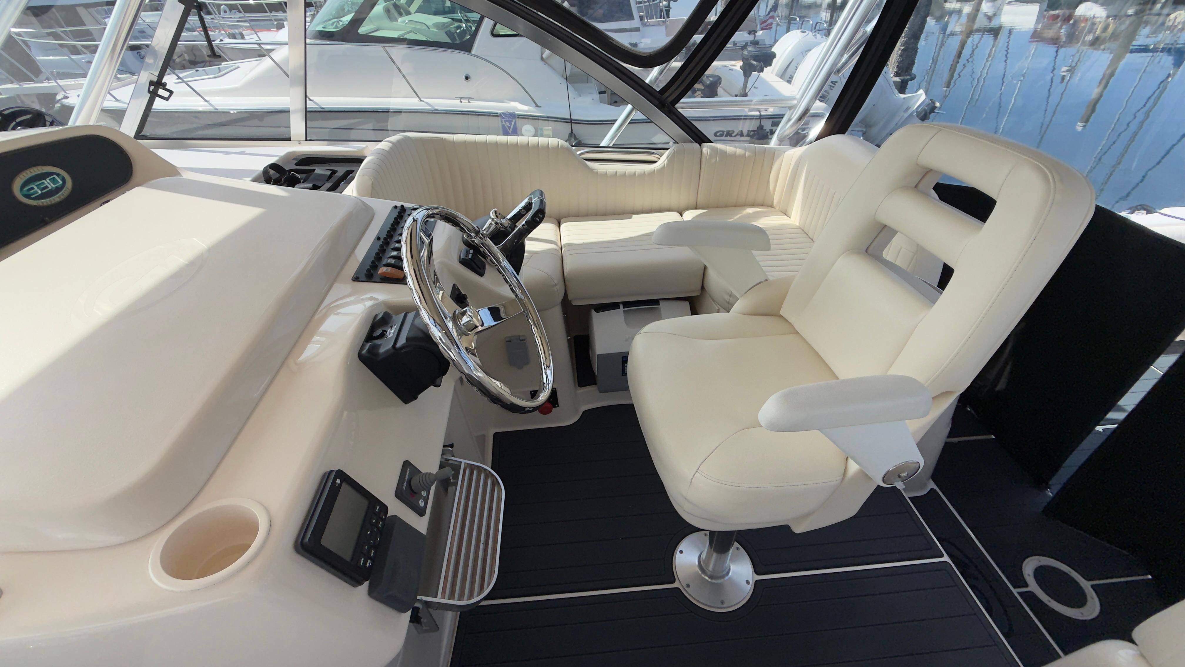 2008 Grady-White 330 Express #TBTW121H7 inventory image at Sun Country Yachts, South Lake Union (Seattle) 2008 Grady-White 330 Express #TBTW121H7 inventory image at Sun Country Yachts, South Lake Union (Seattle)