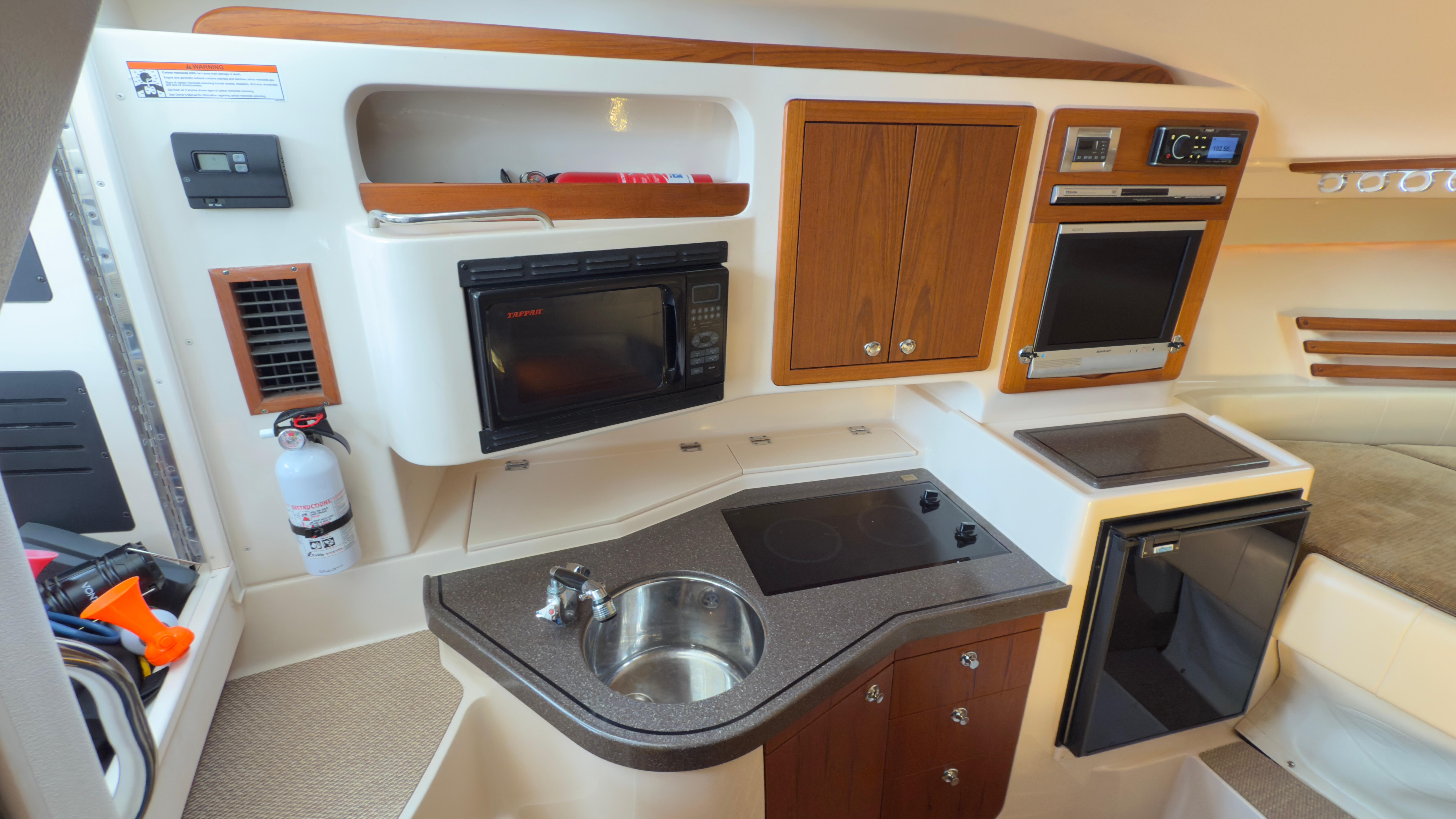 2008 Grady-White 330 Express #TBTW121H7 inventory image at Sun Country Yachts, South Lake Union (Seattle) 2008 Grady-White 330 Express #TBTW121H7 inventory image at Sun Country Yachts, South Lake Union (Seattle)