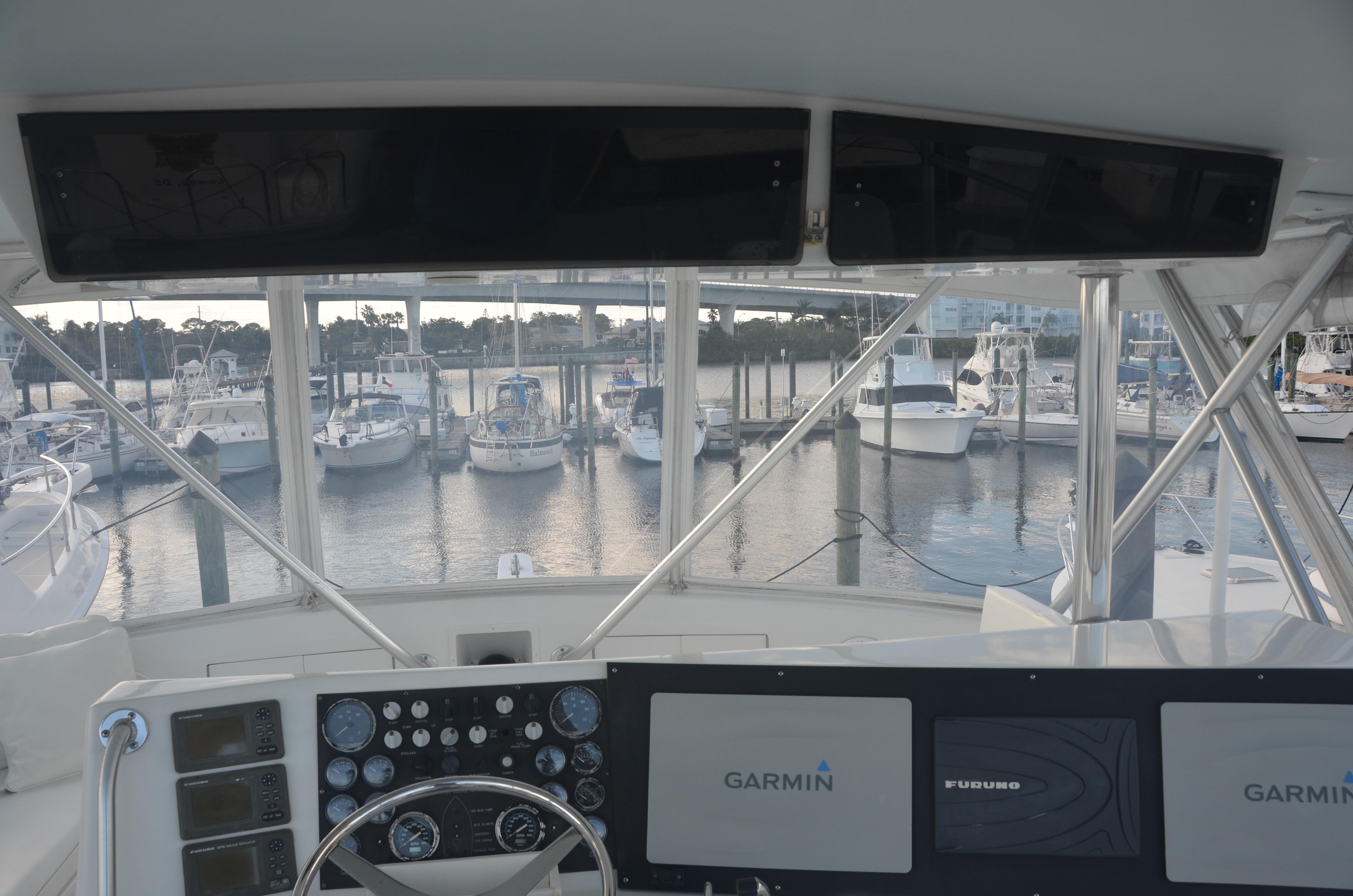 Post 50 Limitless-Helm
