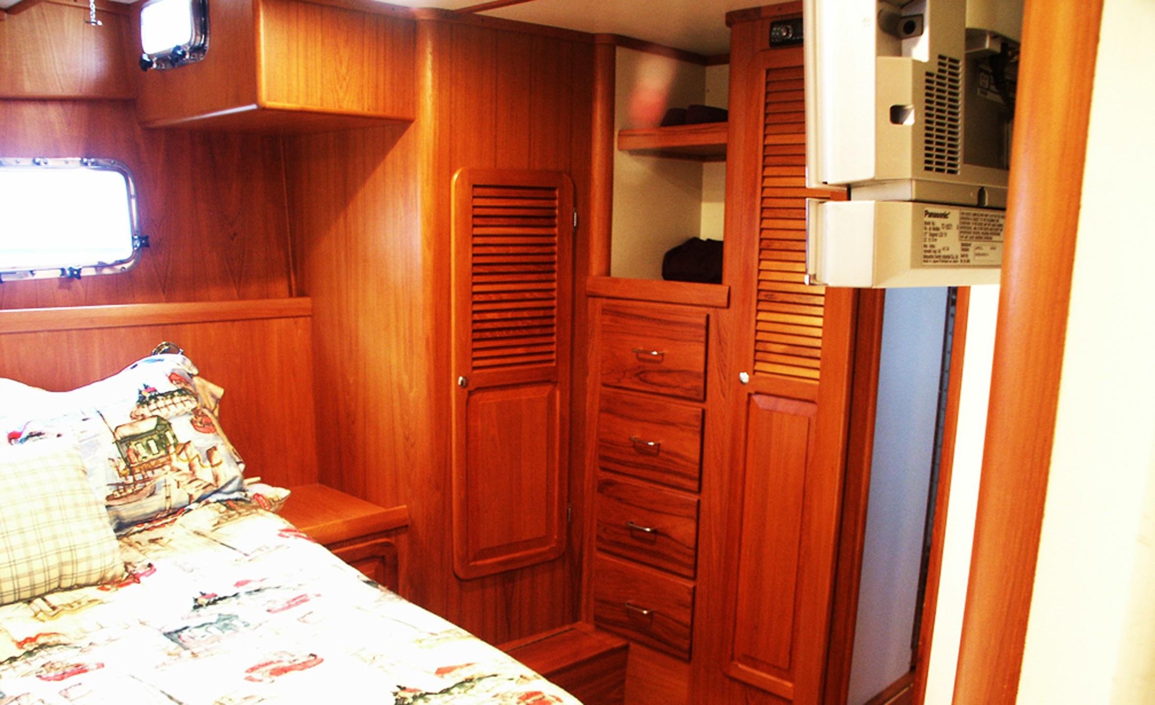 Owners Stateroom from Head