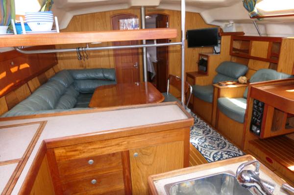 46' Hunter, Listing Number 100917670, Image No. 3