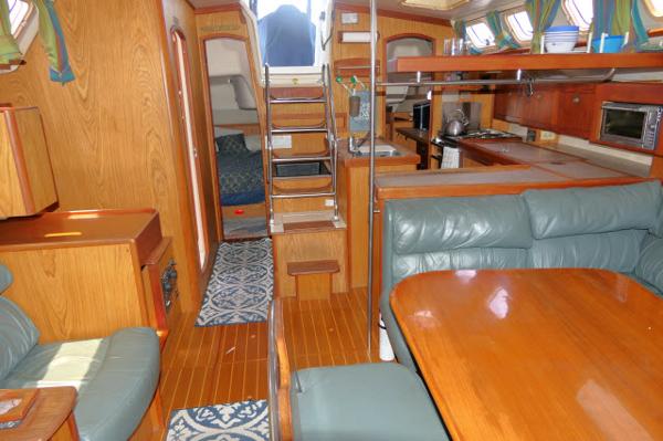 46' Hunter, Listing Number 100917670, Image No. 7