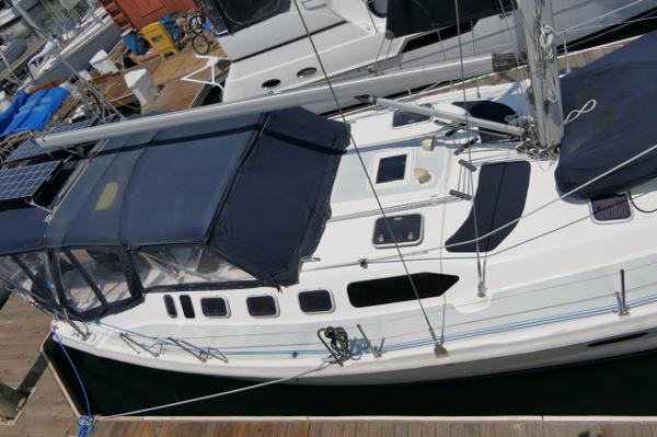 46' Hunter, Listing Number 100917670, Image No. 46