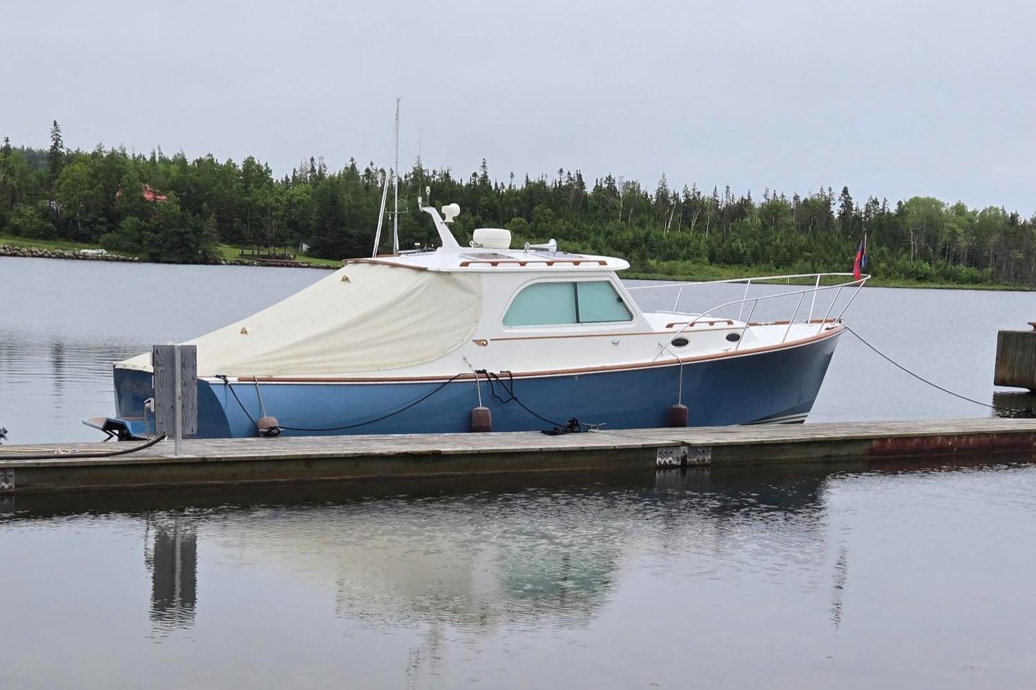 2005-hinckley-36-picnic-boat-ep-power-9447335-20250304072359995-1_XLARGE