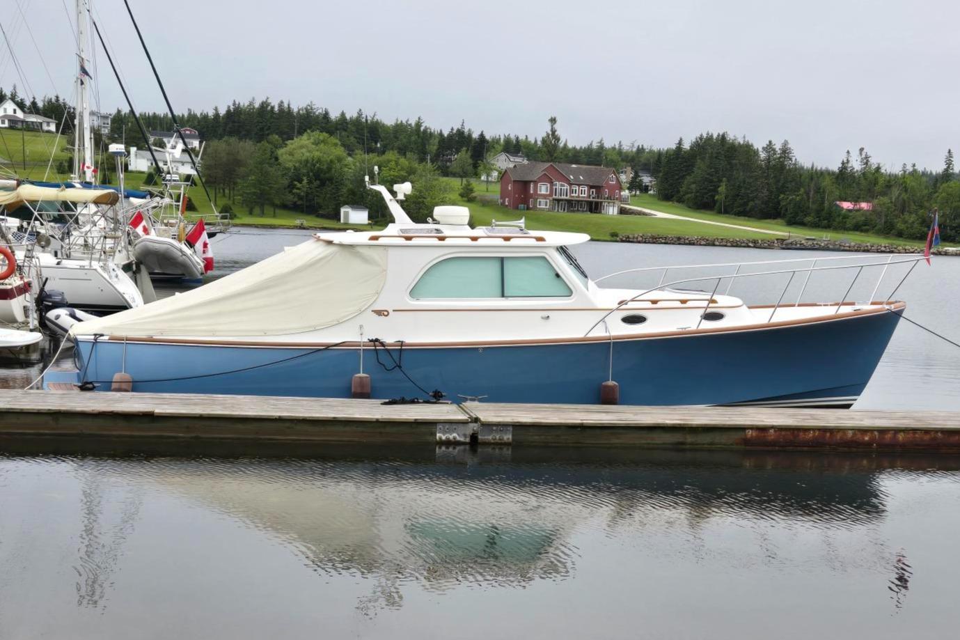 2005-hinckley-36-picnic-boat-ep-power-9447335-20250304072405998-1_XLARGE