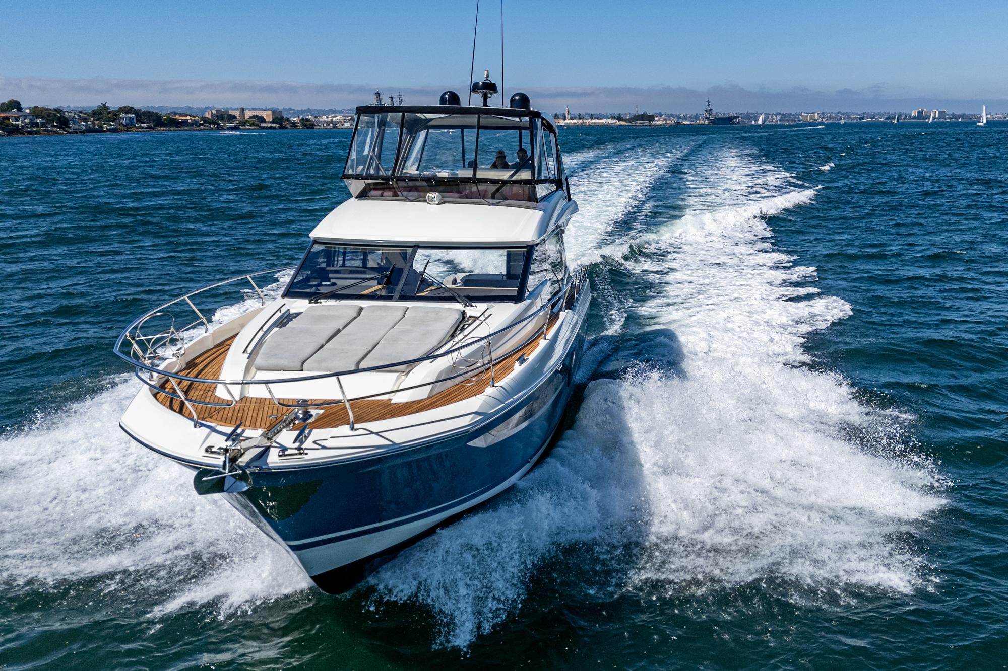 2019 Prestige 520 Fly #TBMC082B-LLC inventory image at Sun Country Marine Group, San Diego Marriott Marquis 2019 Prestige 520 Fly #TBMC082B-LLC inventory image at Sun Country Marine Group, San Diego Marriott Marquis