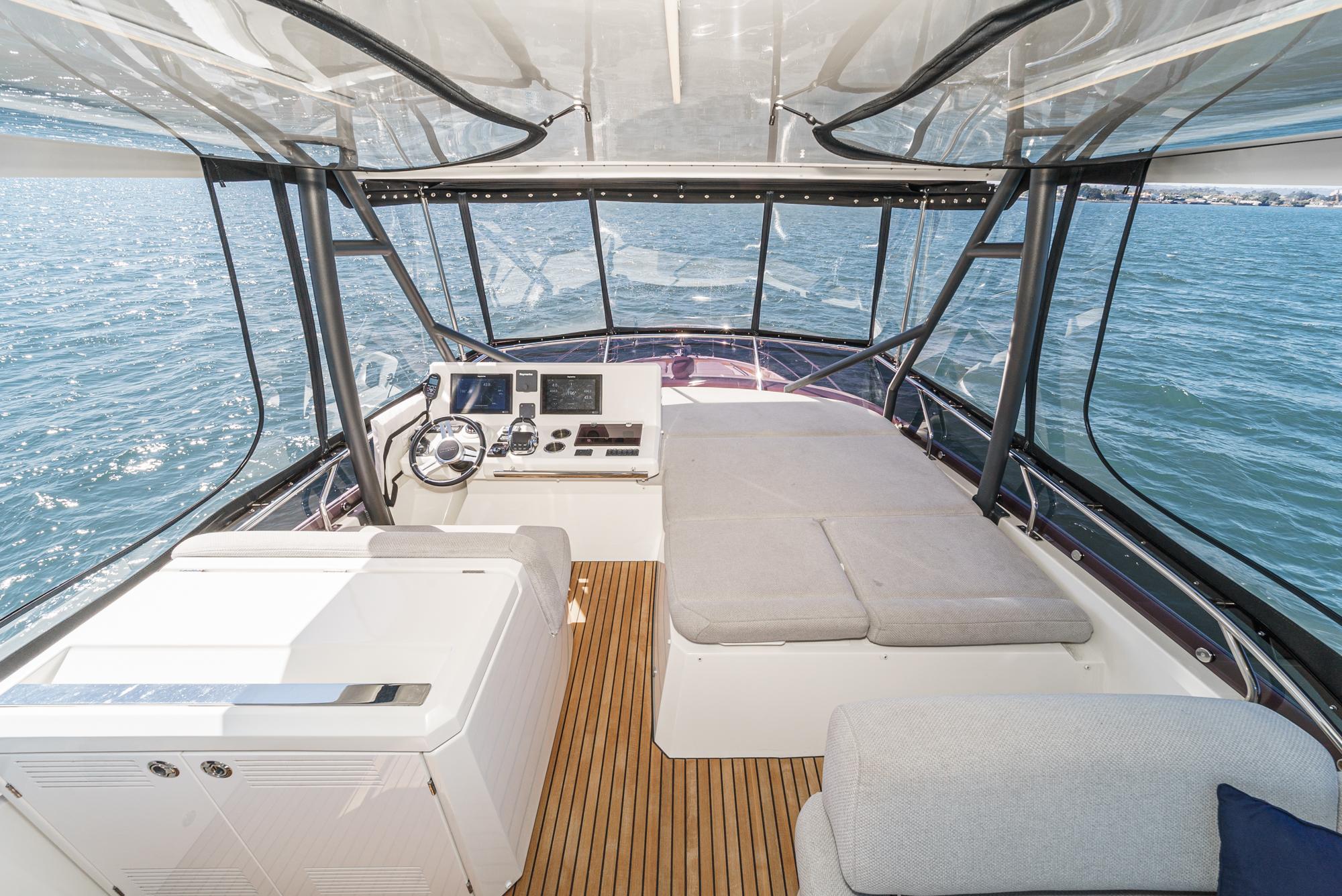 2019 Prestige 520 Fly #TBMC082B-LLC inventory image at Sun Country Marine Group, San Diego Marriott Marquis 2019 Prestige 520 Fly #TBMC082B-LLC inventory image at Sun Country Marine Group, San Diego Marriott Marquis