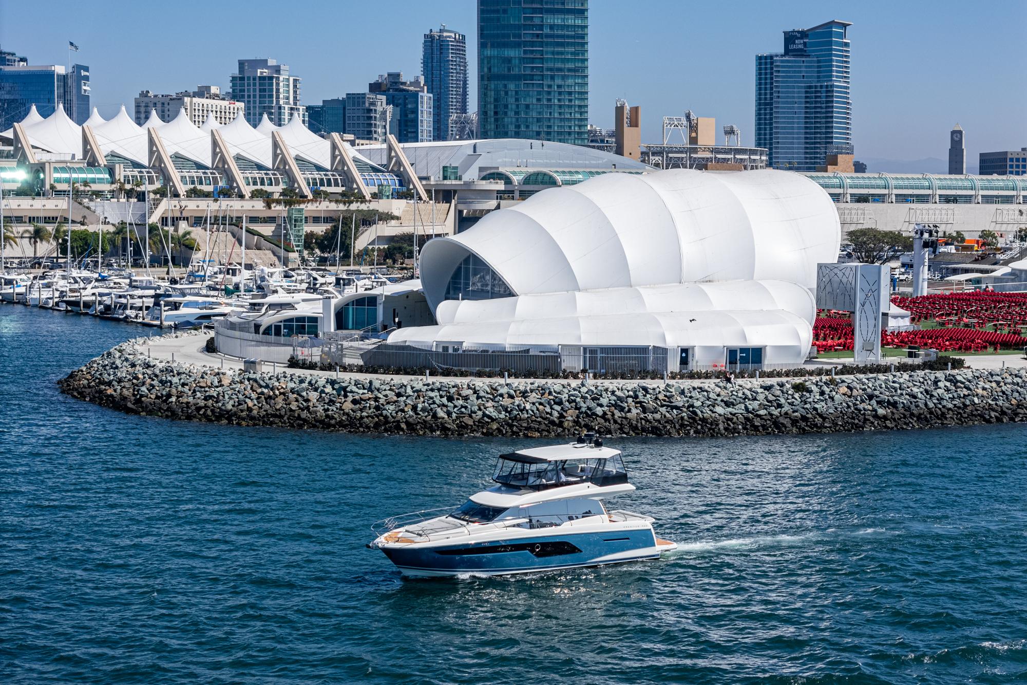 2019 Prestige 520 Fly #TBMC082B-LLC inventory image at Sun Country Marine Group, San Diego Marriott Marquis 2019 Prestige 520 Fly #TBMC082B-LLC inventory image at Sun Country Marine Group, San Diego Marriott Marquis