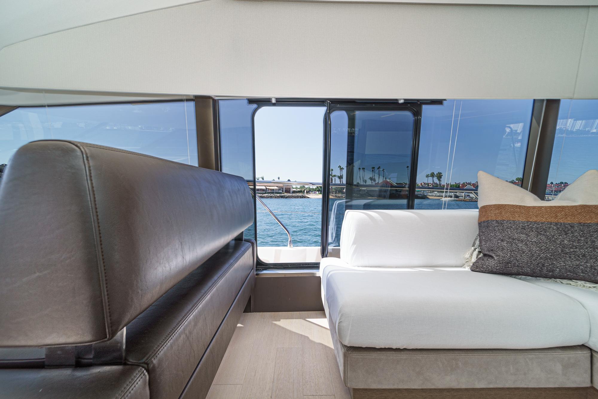 2019 Prestige 520 Fly #TBMC082B-LLC inventory image at Sun Country Marine Group, San Diego Marriott Marquis 2019 Prestige 520 Fly #TBMC082B-LLC inventory image at Sun Country Marine Group, San Diego Marriott Marquis