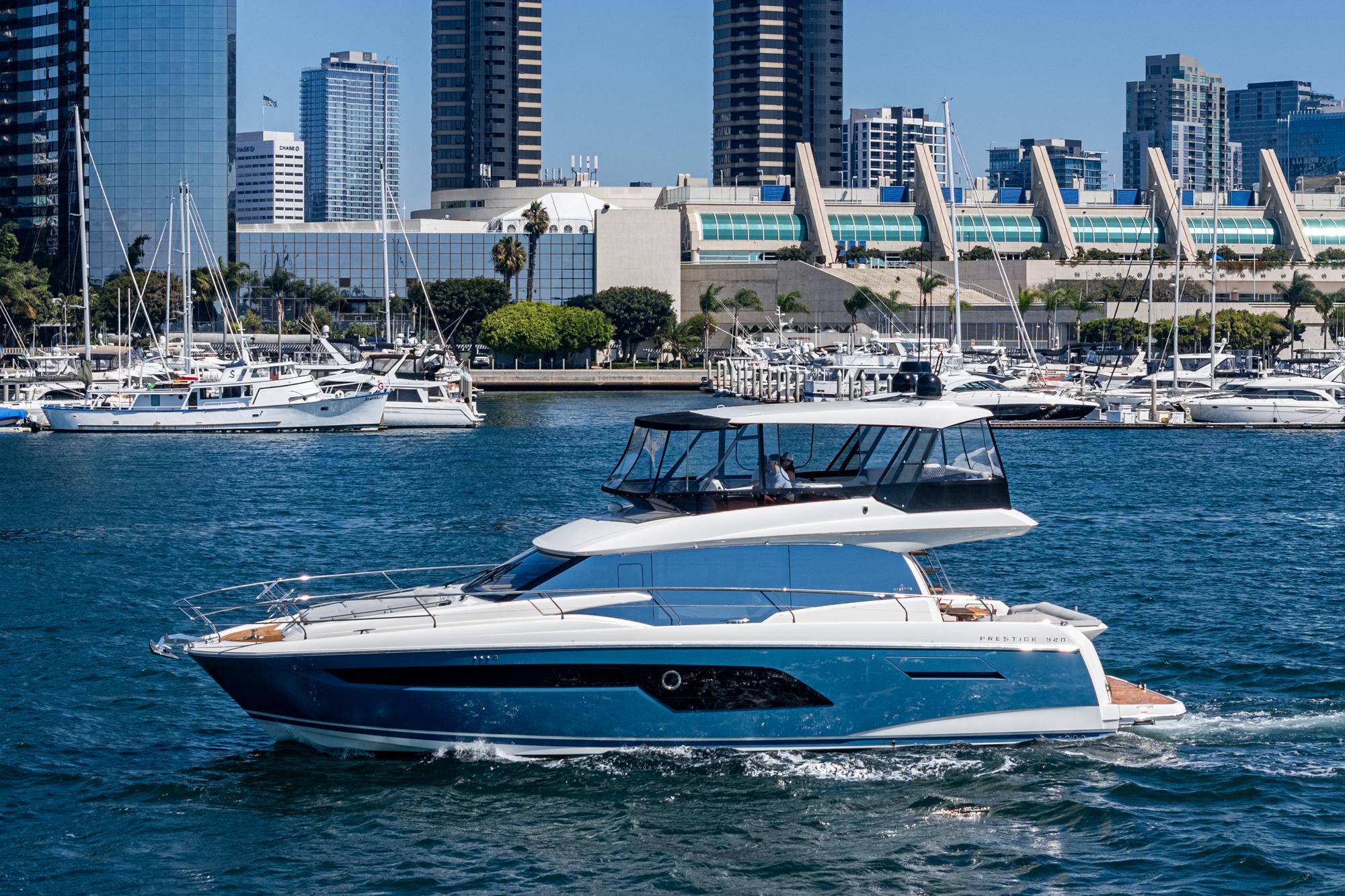 2019 Prestige 520 Fly #TBMC082B-LLC inventory image at Sun Country Marine Group, San Diego Marriott Marquis 2019 Prestige 520 Fly #TBMC082B-LLC inventory image at Sun Country Marine Group, San Diego Marriott Marquis