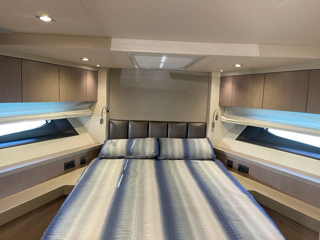 2019 Sunseeker 52