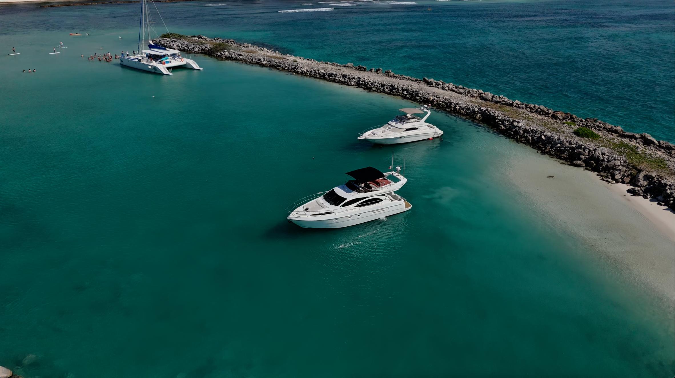 Azimut-46 2000-LARRAS III MX-9767346 | Thumbnail
