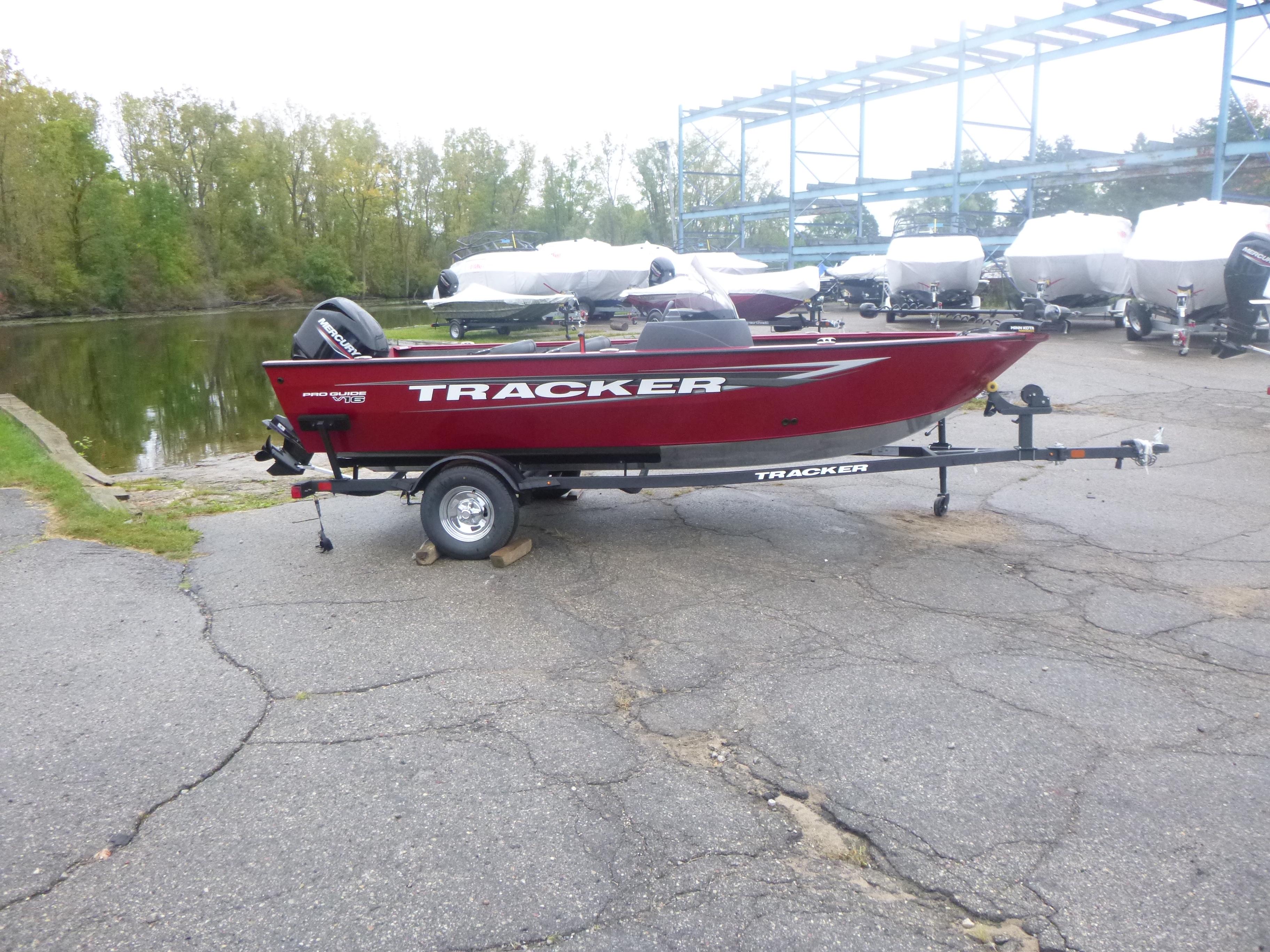 2025 Tracker Pro Guide V-16 SC Gallery
