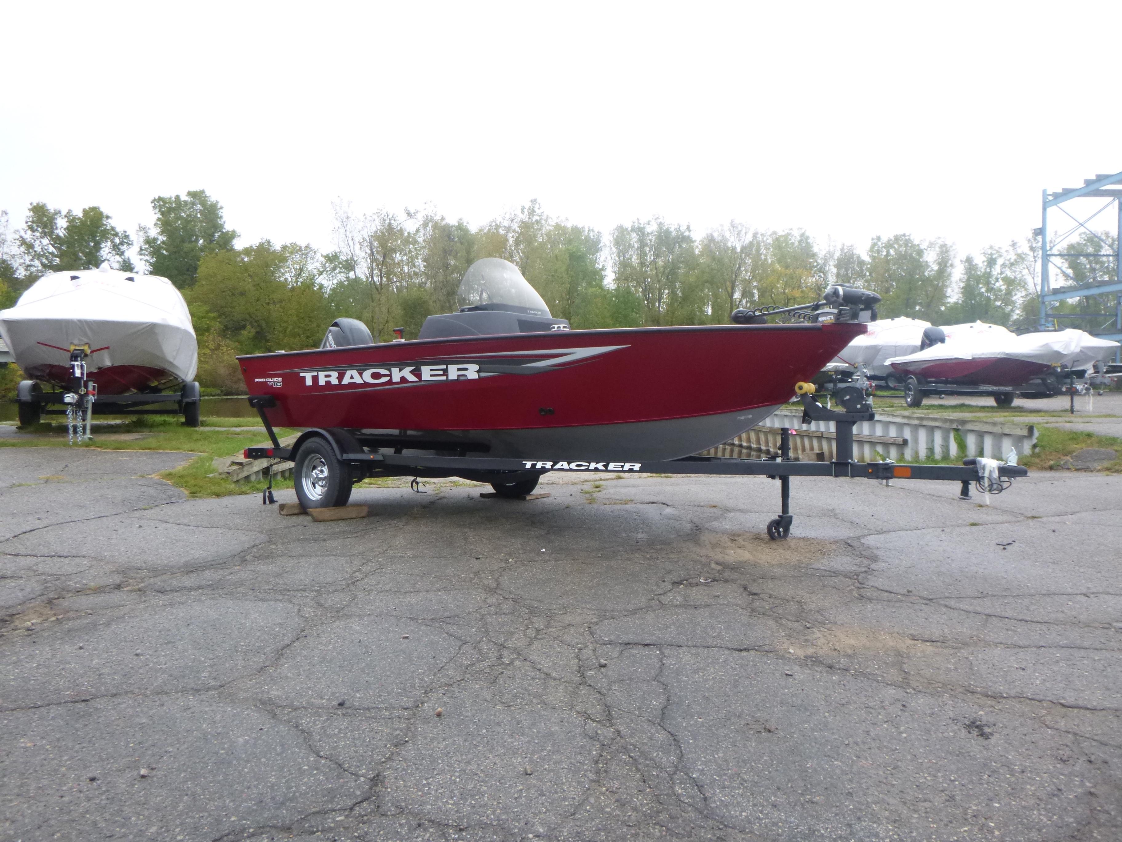 2025 Tracker Pro Guide V-16 SC Gallery
