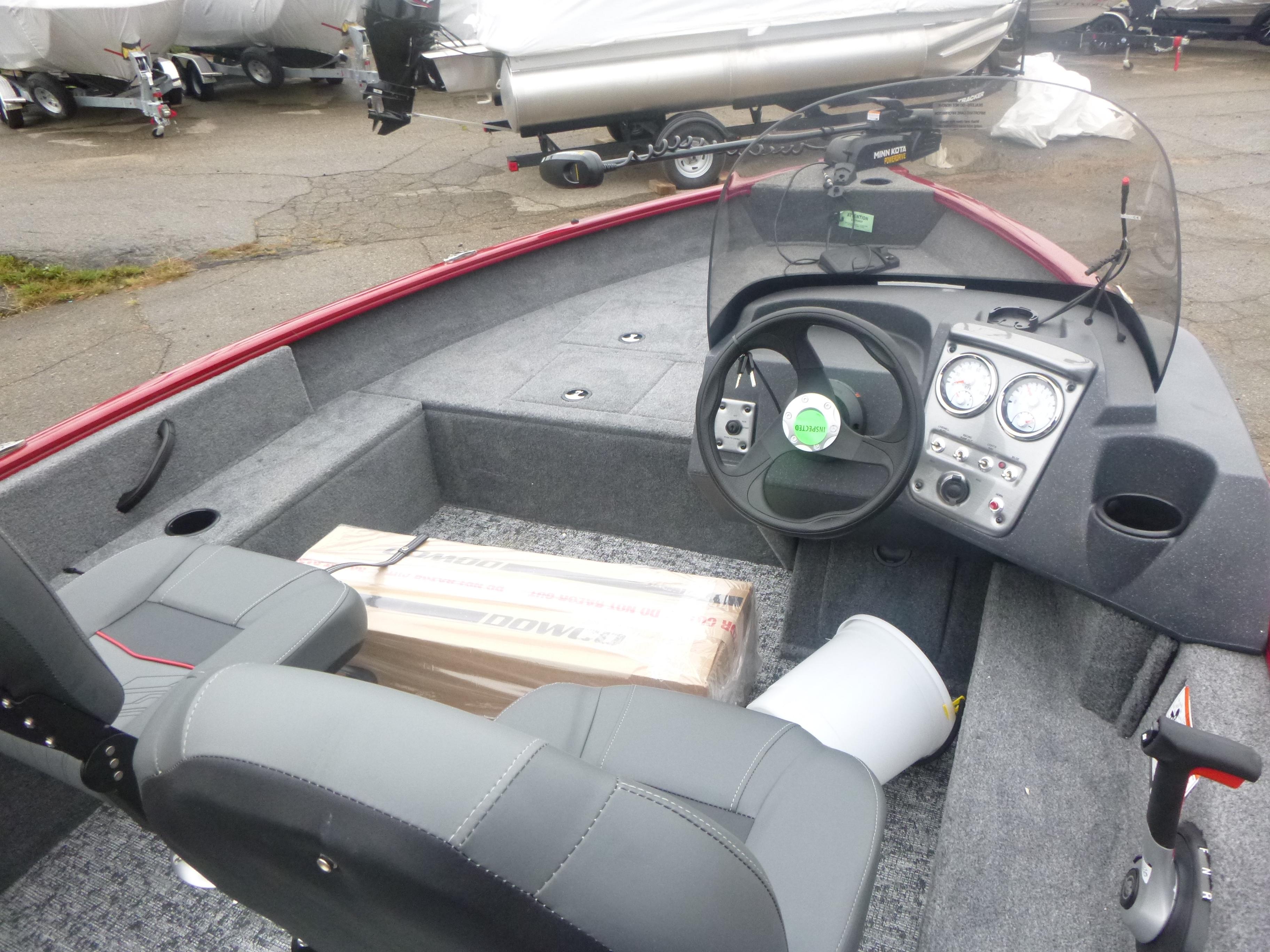 2025 Tracker Pro Guide V-16 SC Gallery
