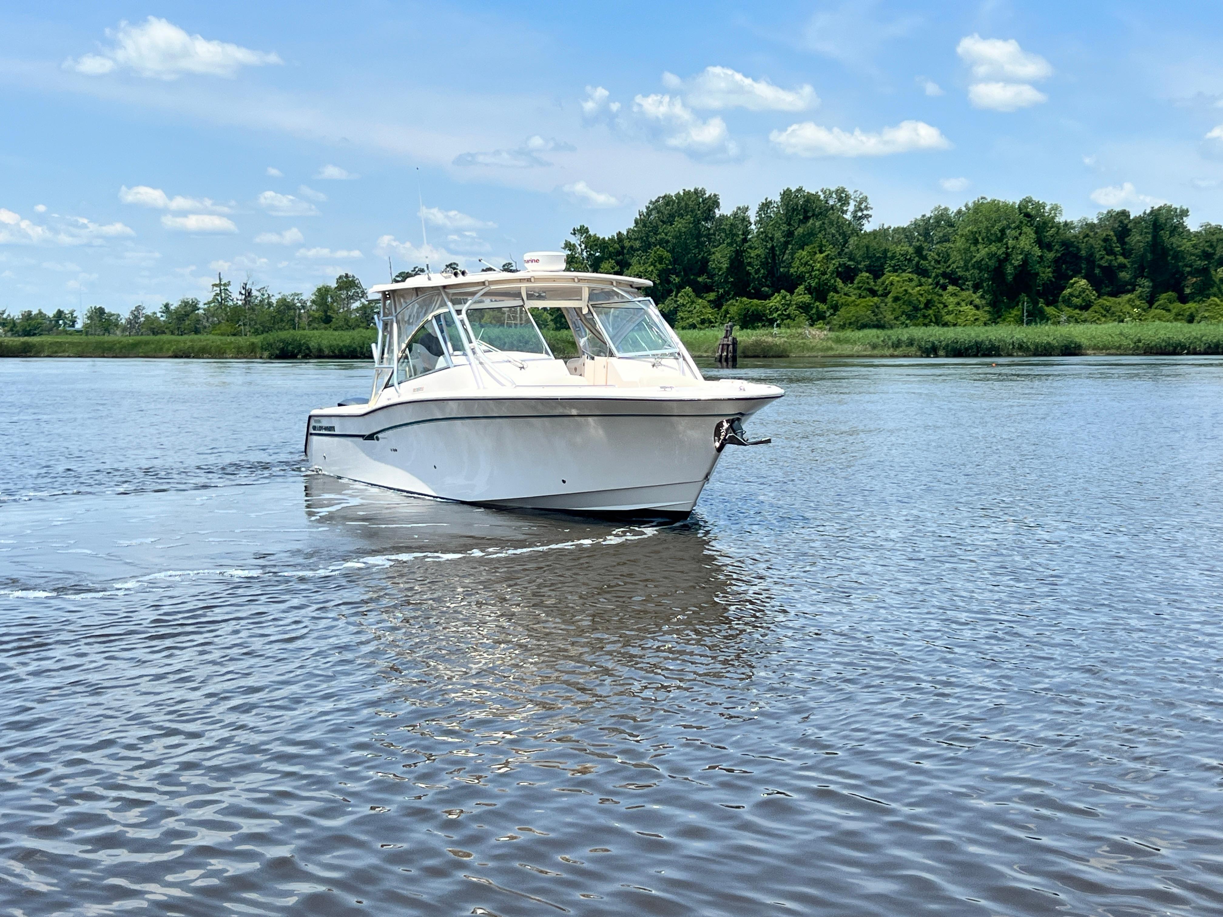 2013 Grady-White Freedom 335