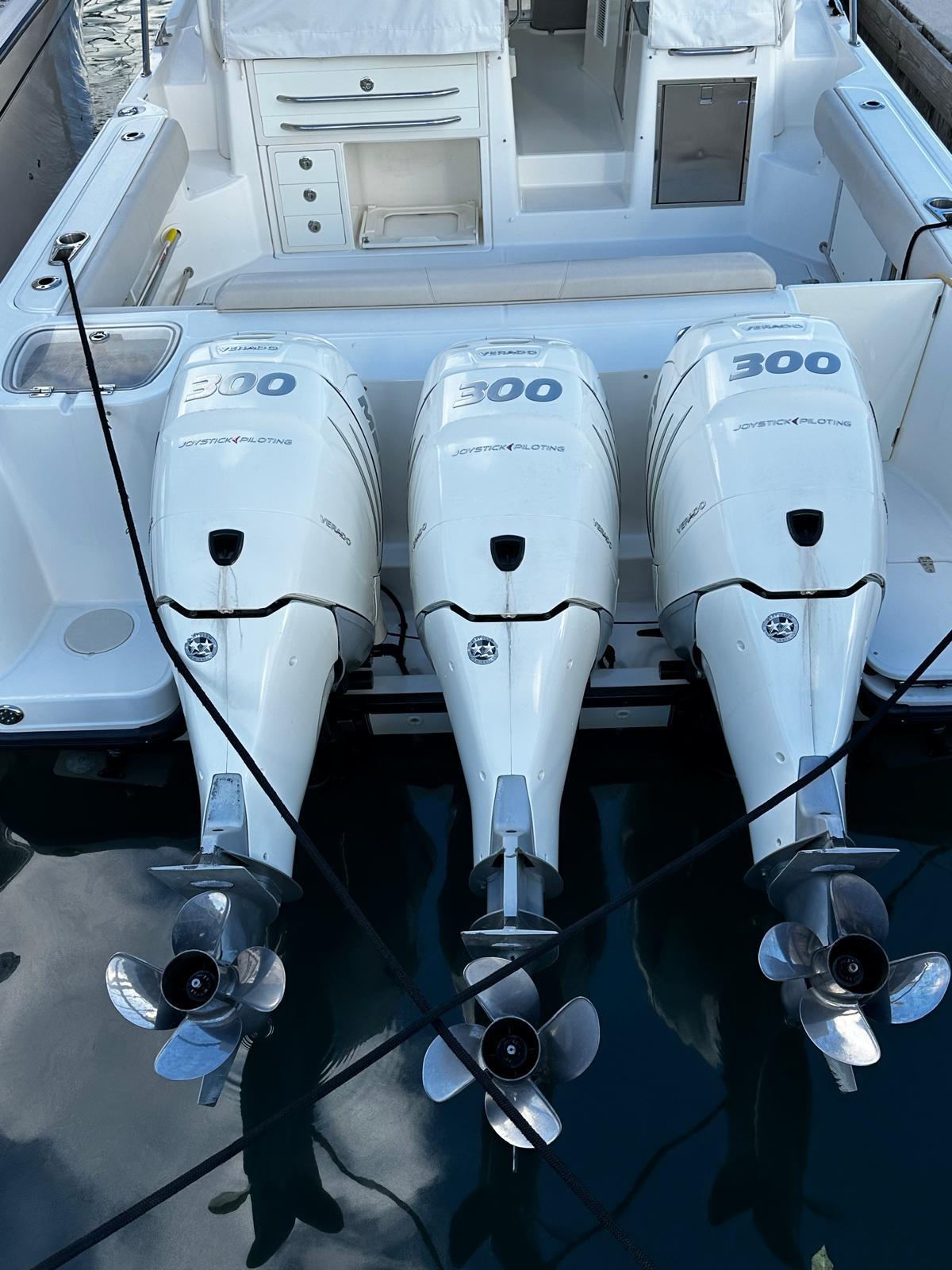 Boston Whaler-345 Conquest 2015-DEL MAR PR-9637355 | Thumbnail