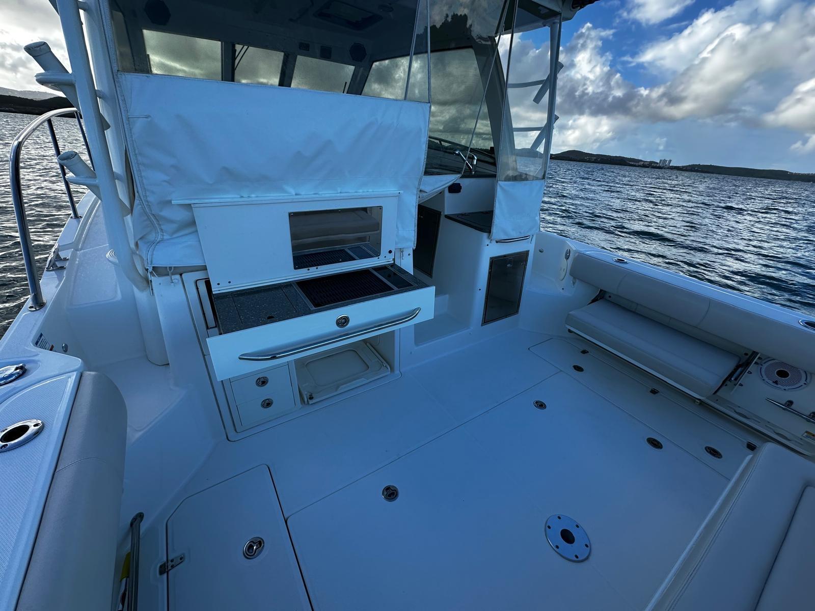 Boston Whaler-345 Conquest 2015-DEL MAR PR-9637355 | Thumbnail