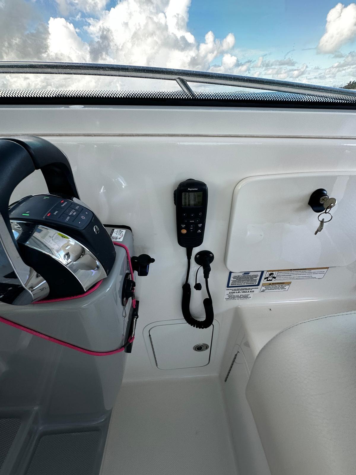 Boston Whaler-345 Conquest 2015-DEL MAR PR-9637355 | Thumbnail