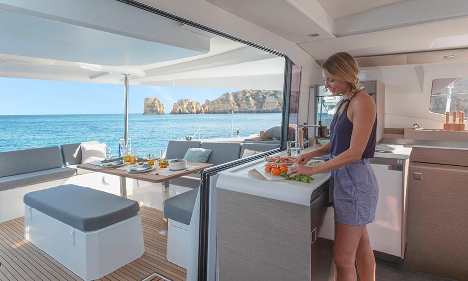 2020 Fountaine Pajot