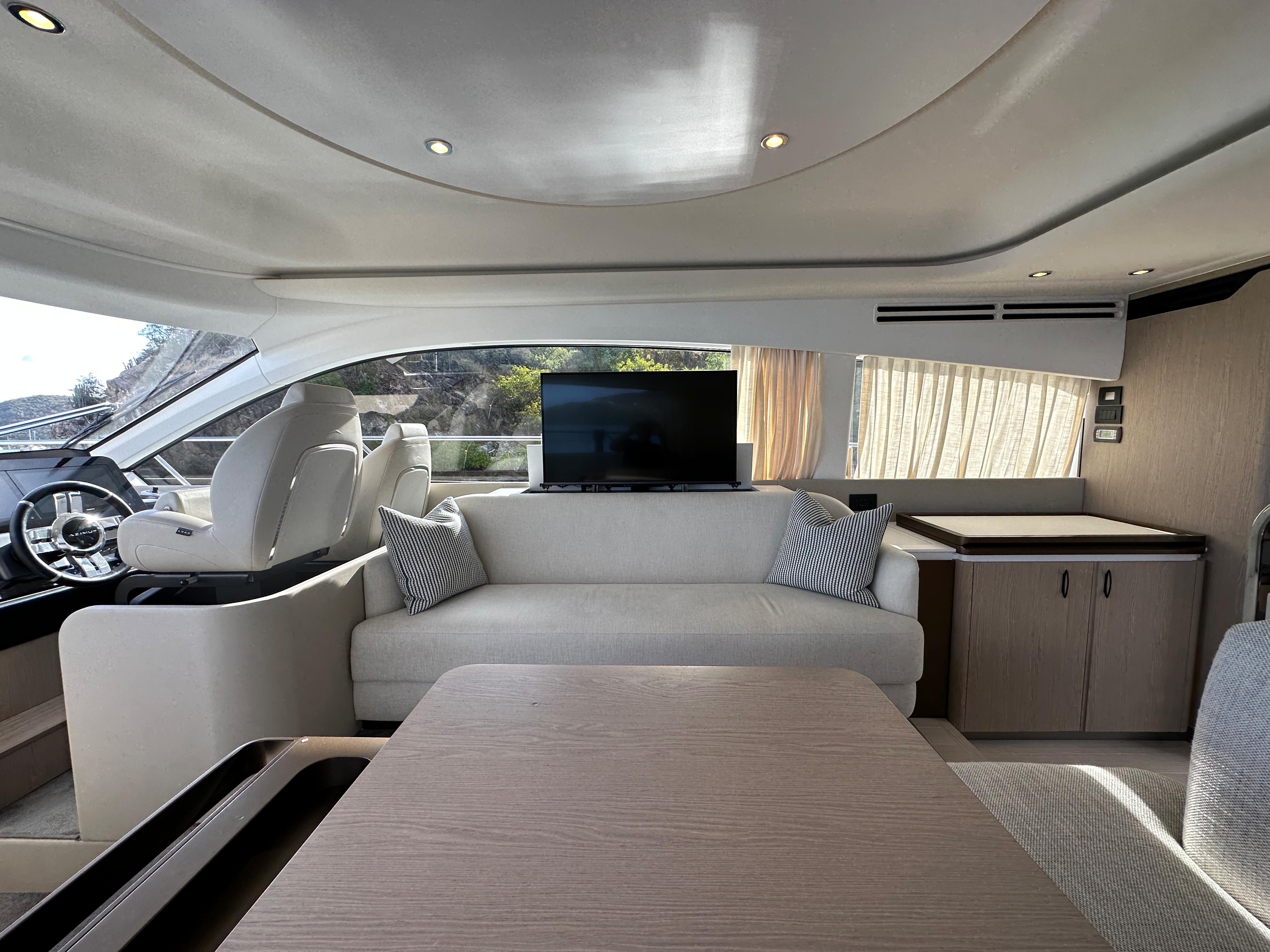 Azimut 53 Fly AZI