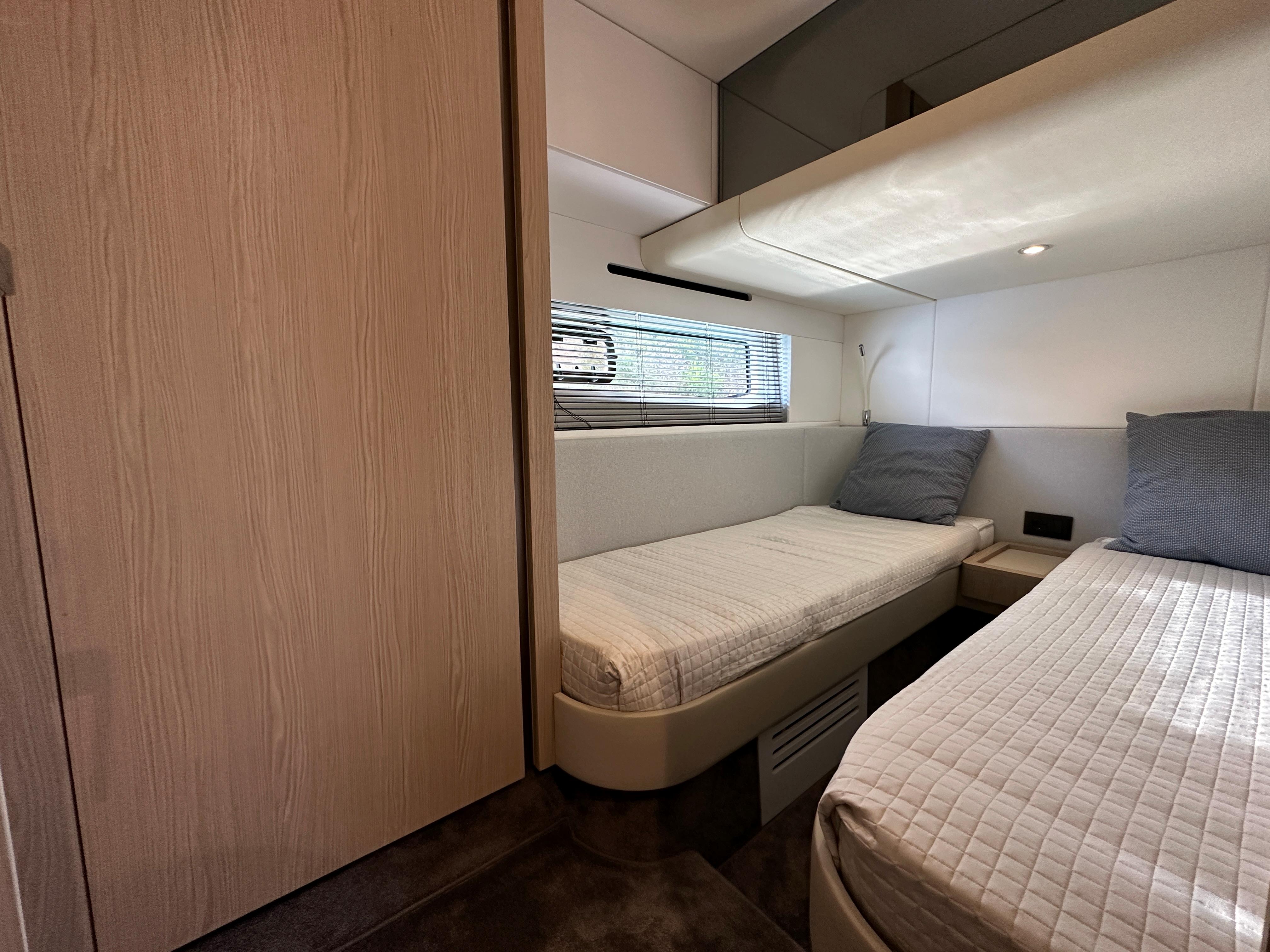 Azimut 53 Fly AZI