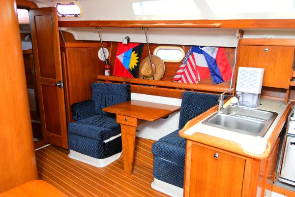 35' Catalina, Listing Number 100916168, Image No. 6