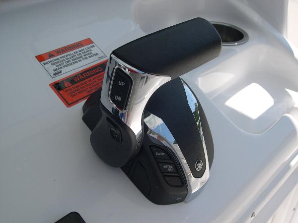 Ultra 255 SE Photo 42