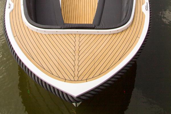 2023 GS 22 Tender - Electric