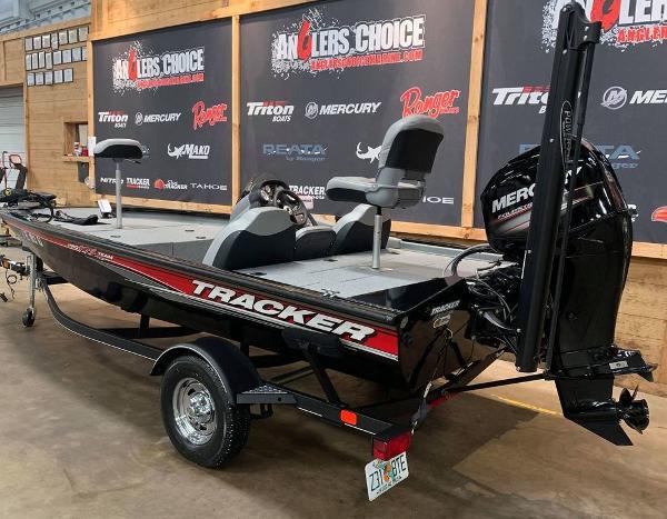 2017 Tracker Boats boat for sale, model of the boat is Pro Team™ 175 TXW & Image # 7 of 15