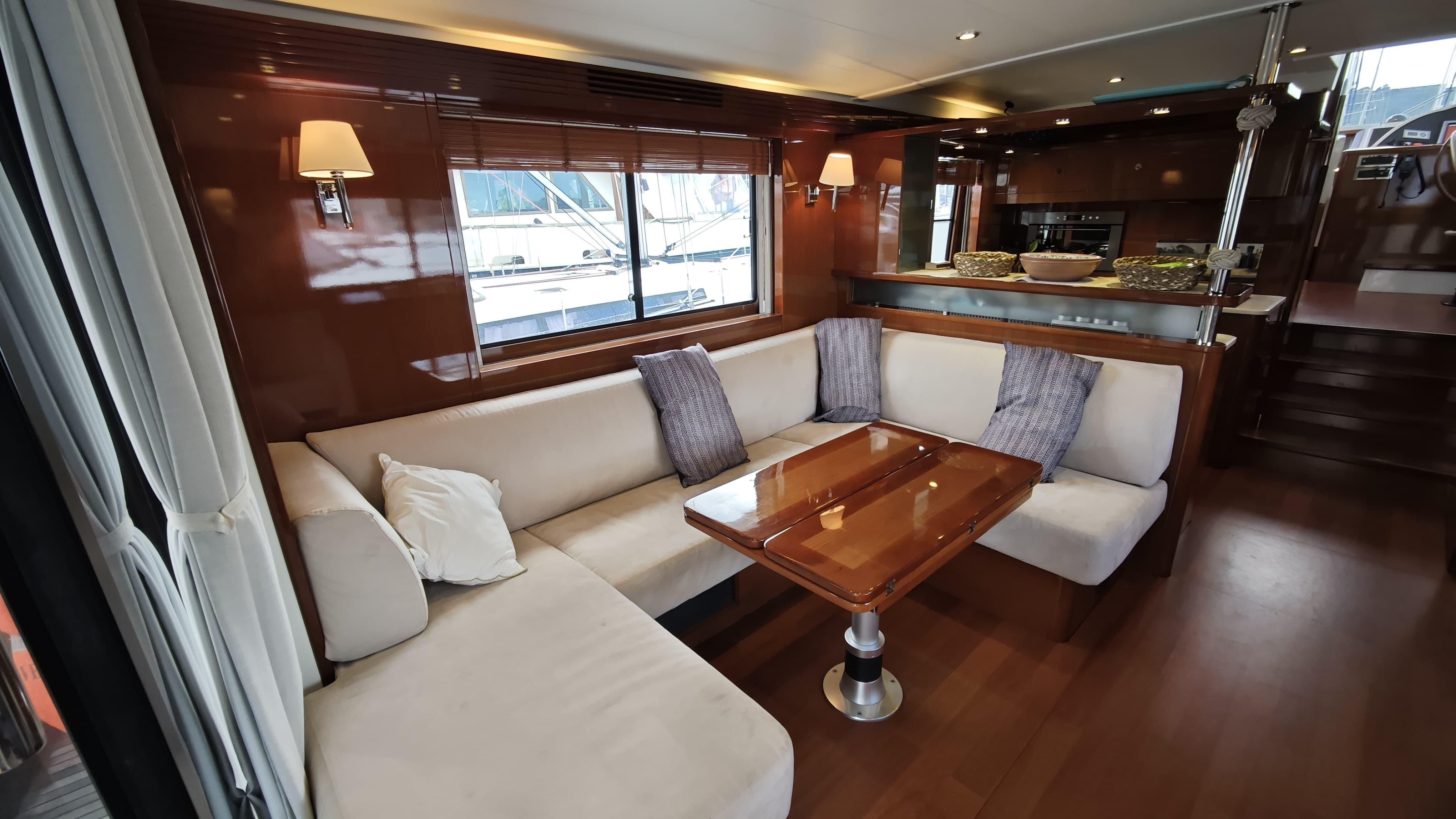 Yacht Photos Pics