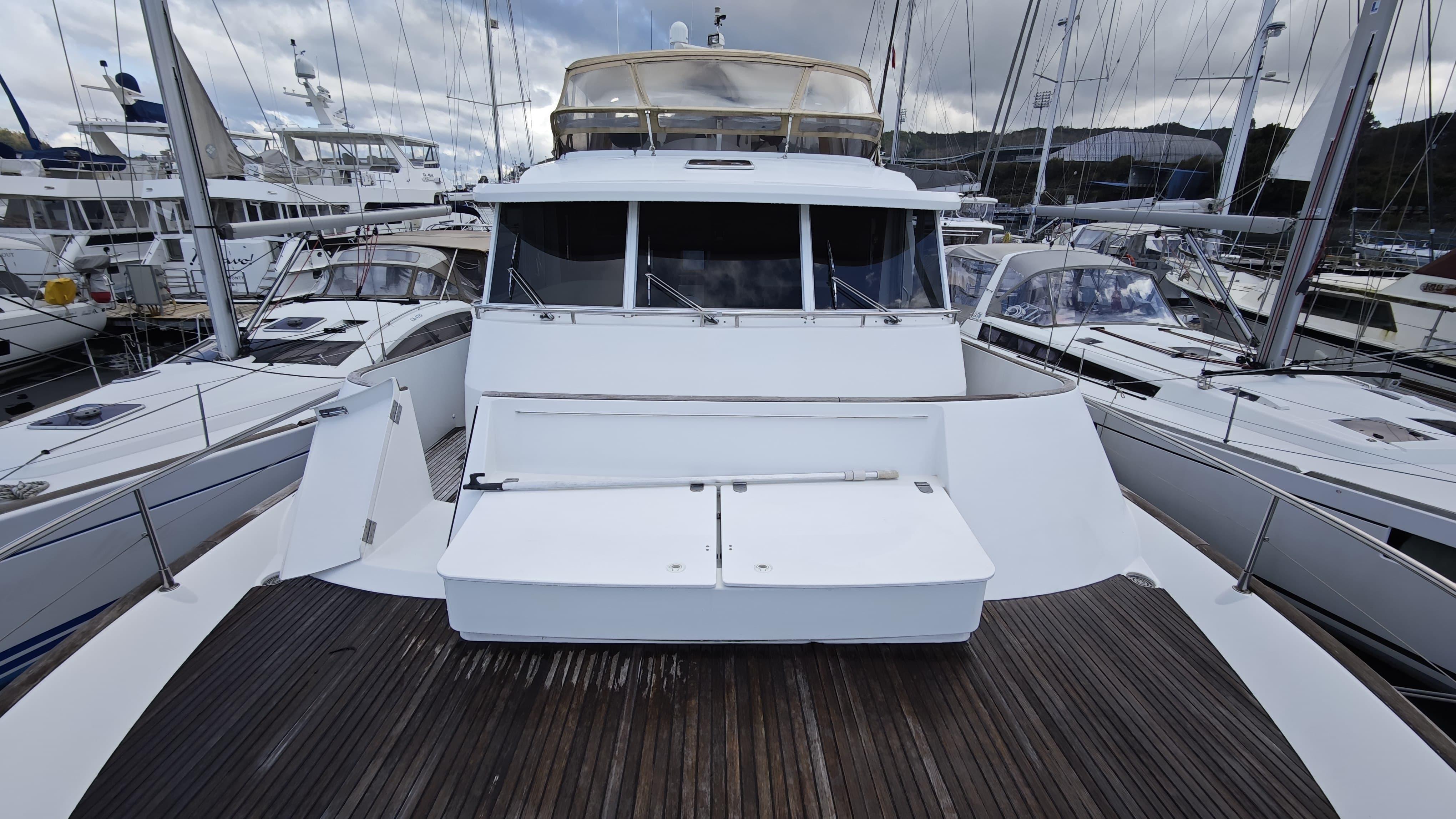 Yacht Photos Pics