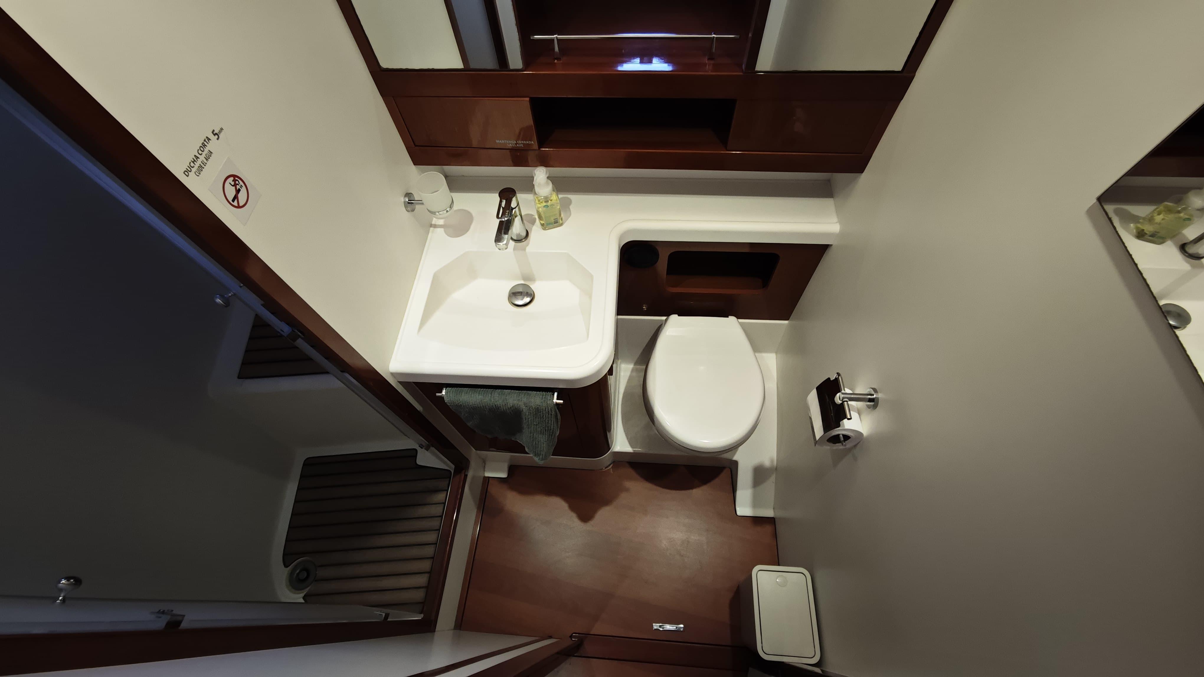 Yacht Photos Pics