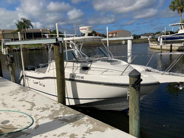 25' Boston Whaler, Listing Number 100873862, - Photo No. 3