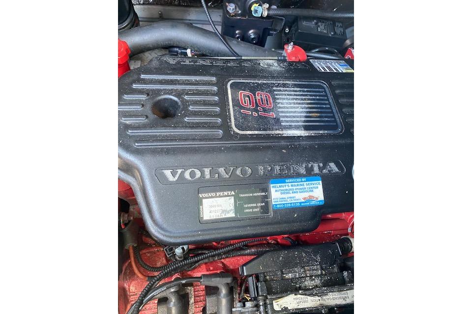 Volvo Penta 8.1 Gi engine in a 1995 Regal 402 boat.