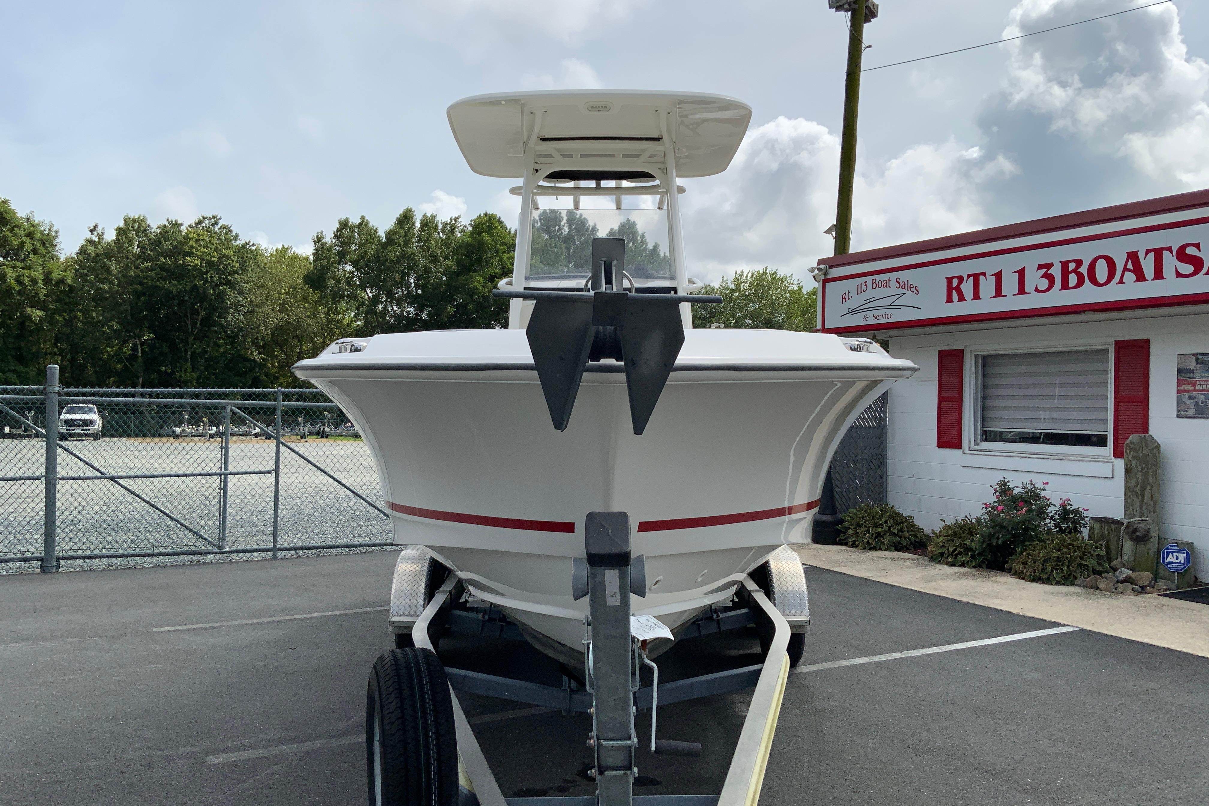 2019 Boston whaler 230 Outrage-4