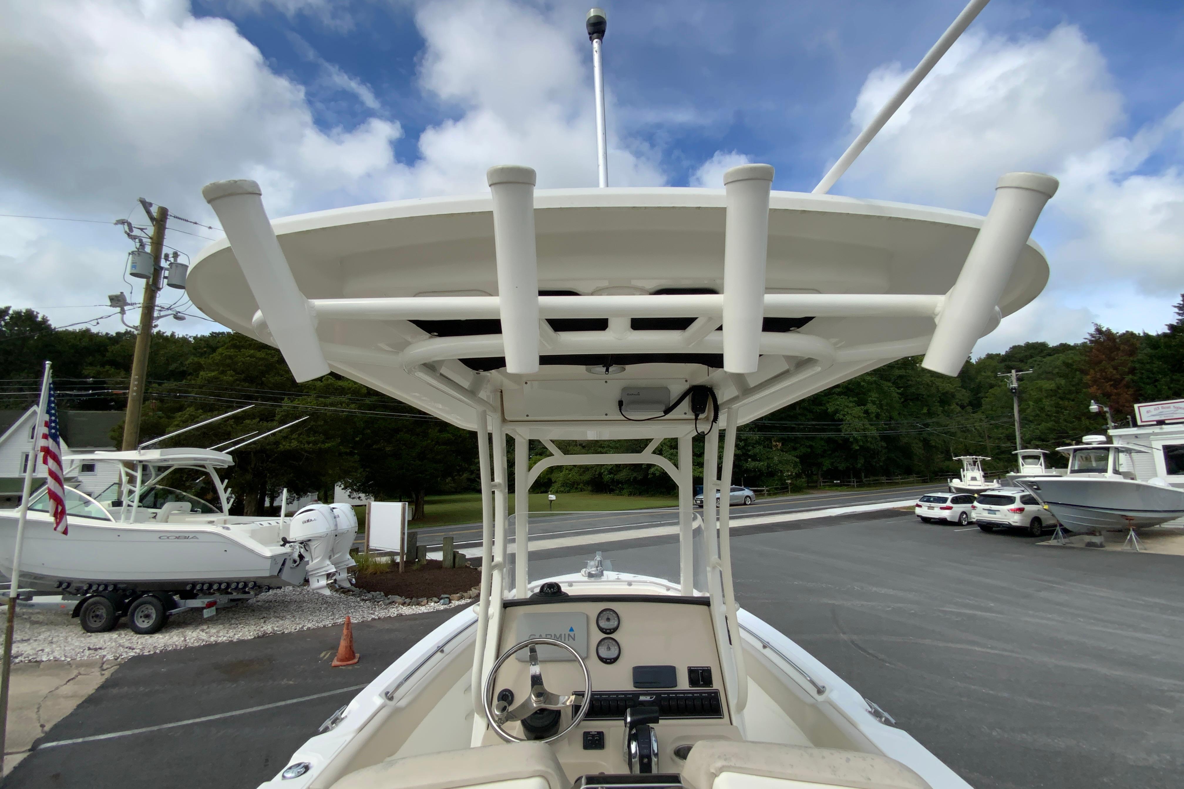 2019 Boston whaler 230 Outrage-22