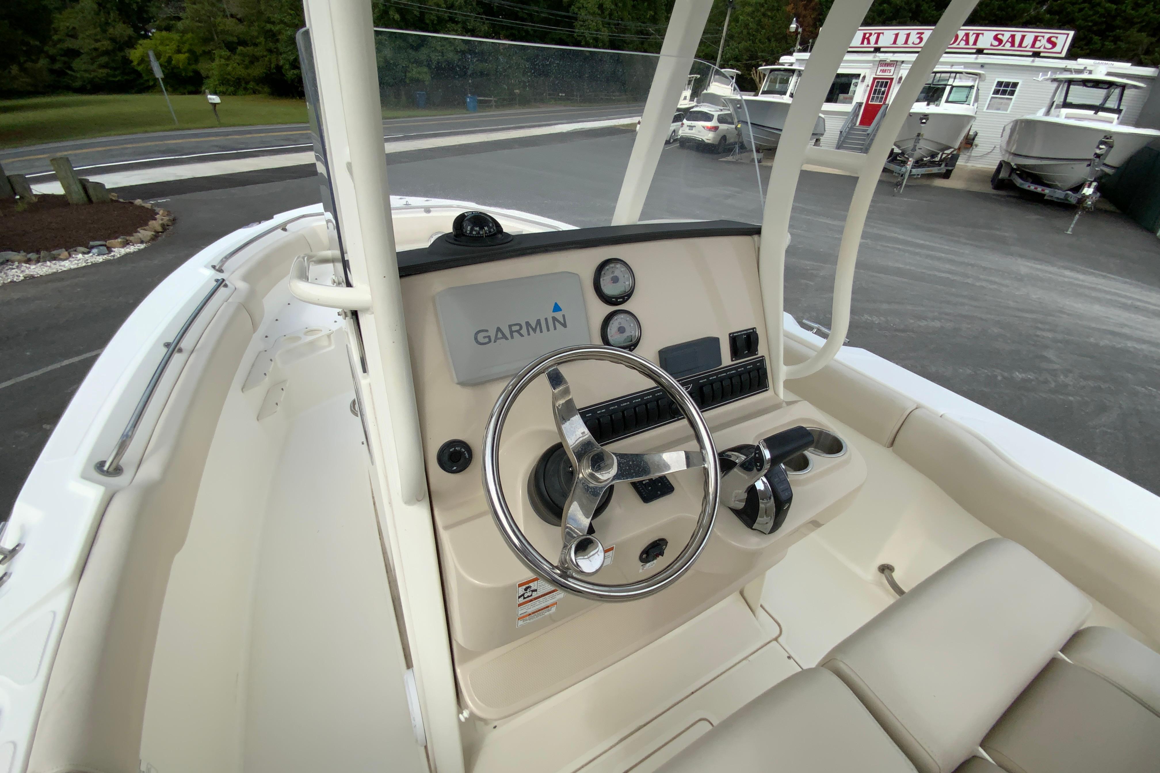2019 Boston whaler 230 Outrage-23