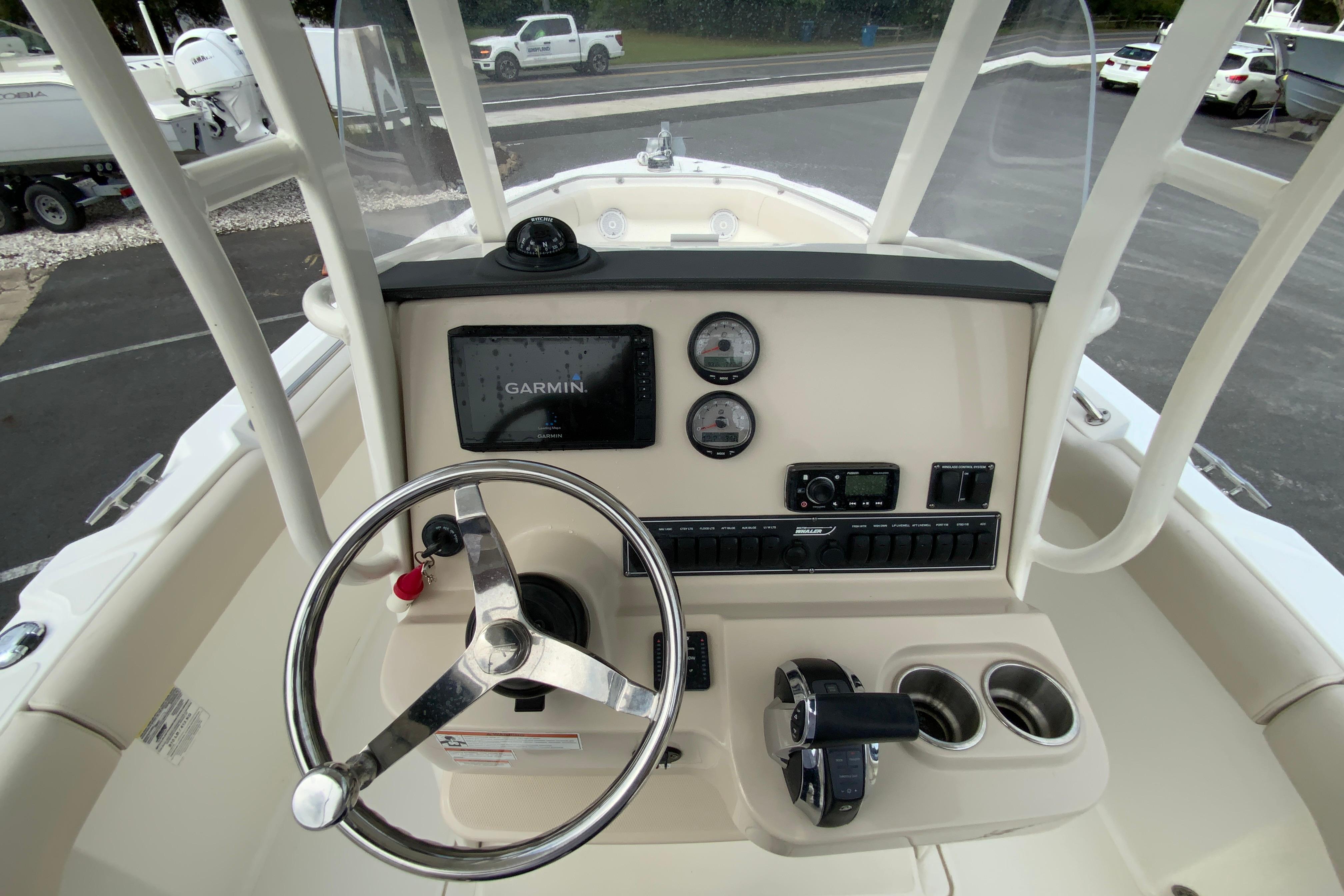 2019 Boston whaler 230 Outrage-35